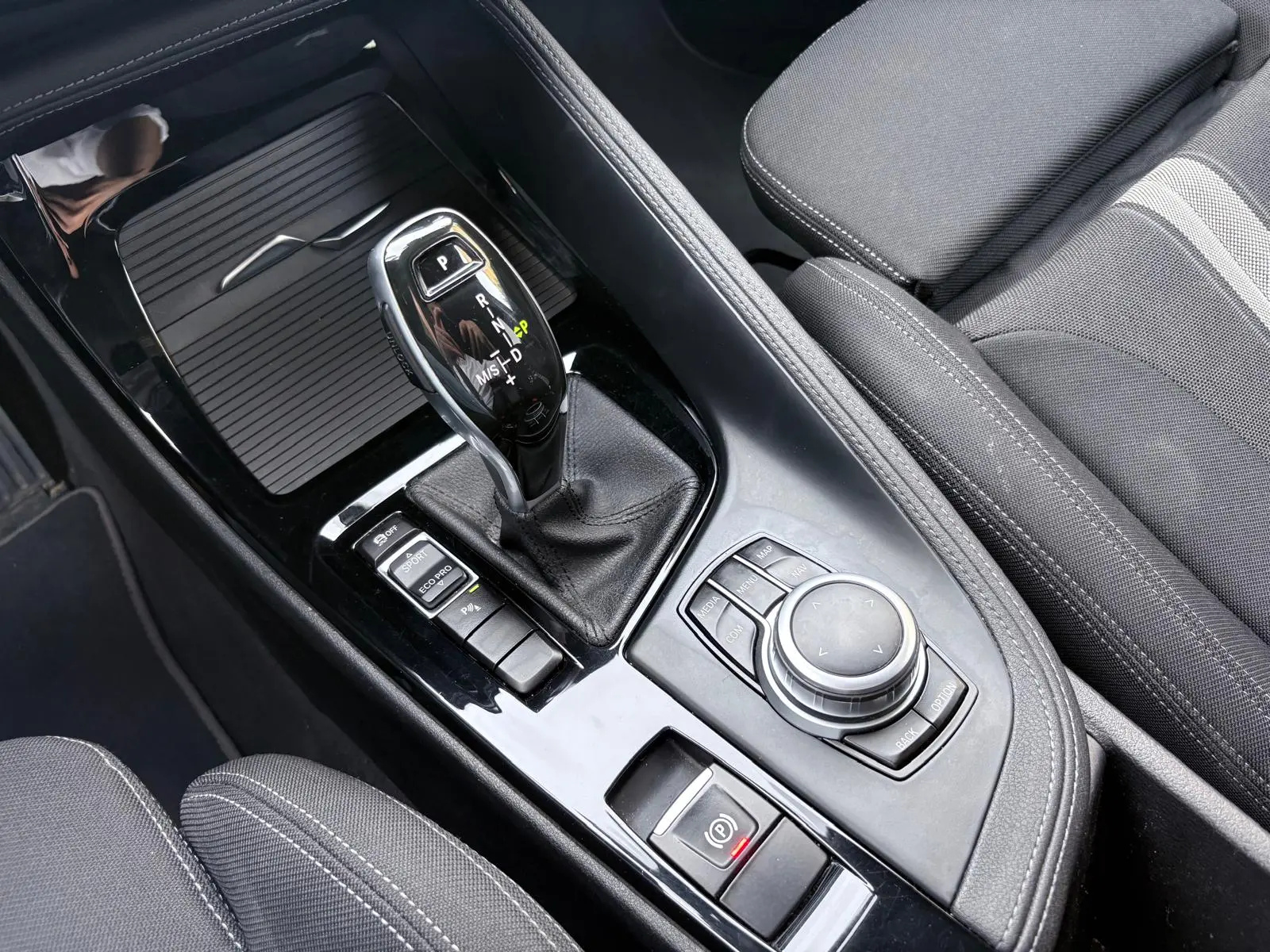 BMW X2 16 d sDrive Auto Advantage 53
