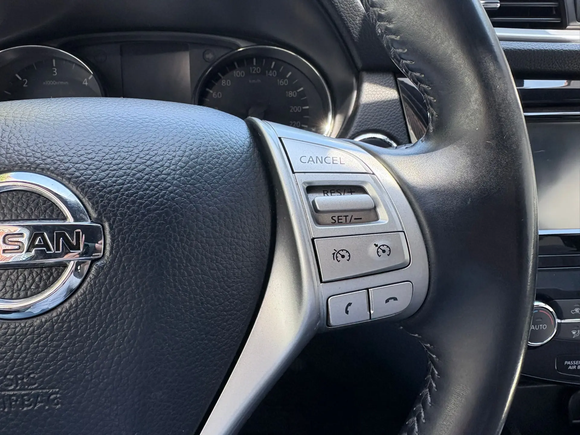 Nissan Qashqai 1.5 dCi Tekna Premium 17 Alcantara 40
