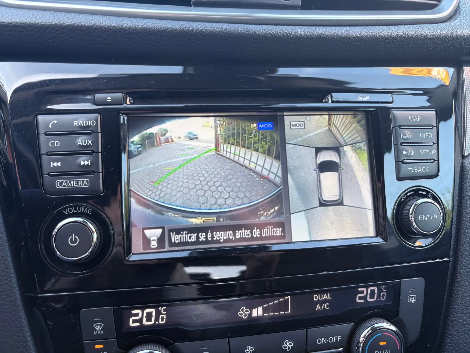 Nissan Qashqai 1.2 DIG-T N-Connecta 18 44