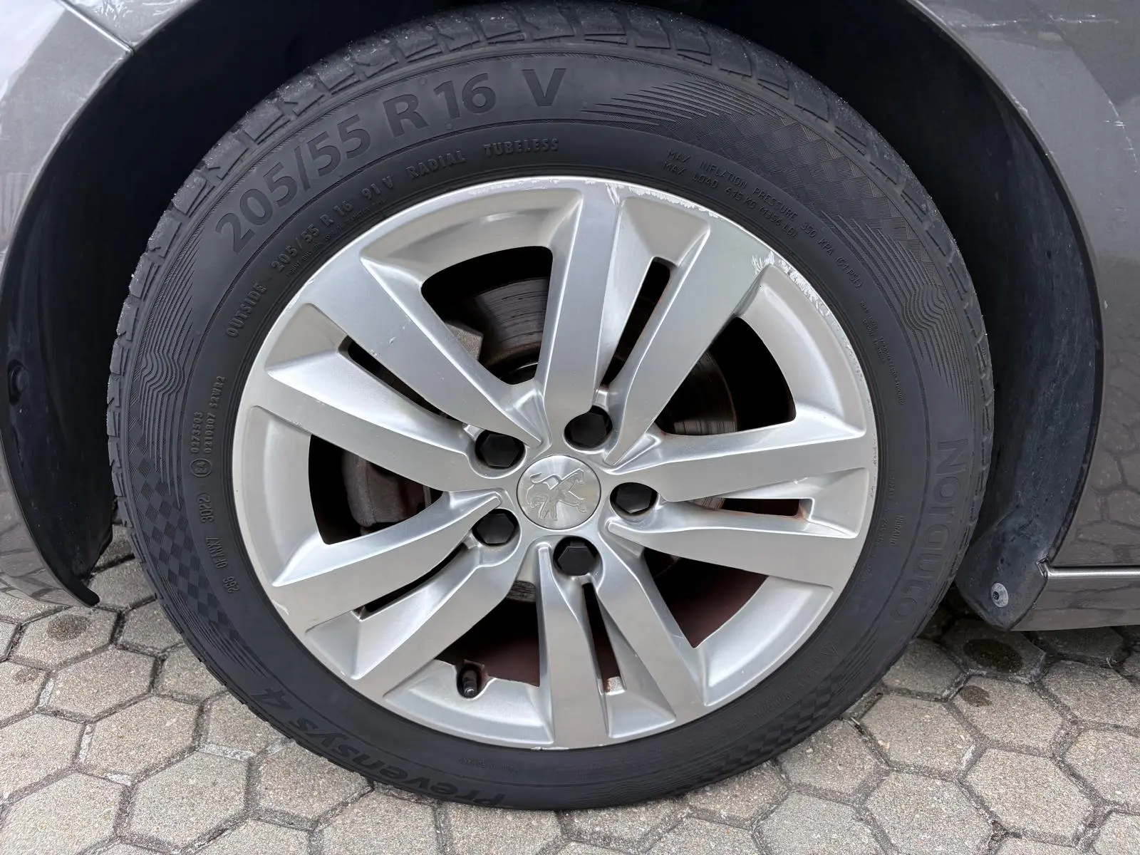 Peugeot 308 SW 1.2 PureTech Style 11
