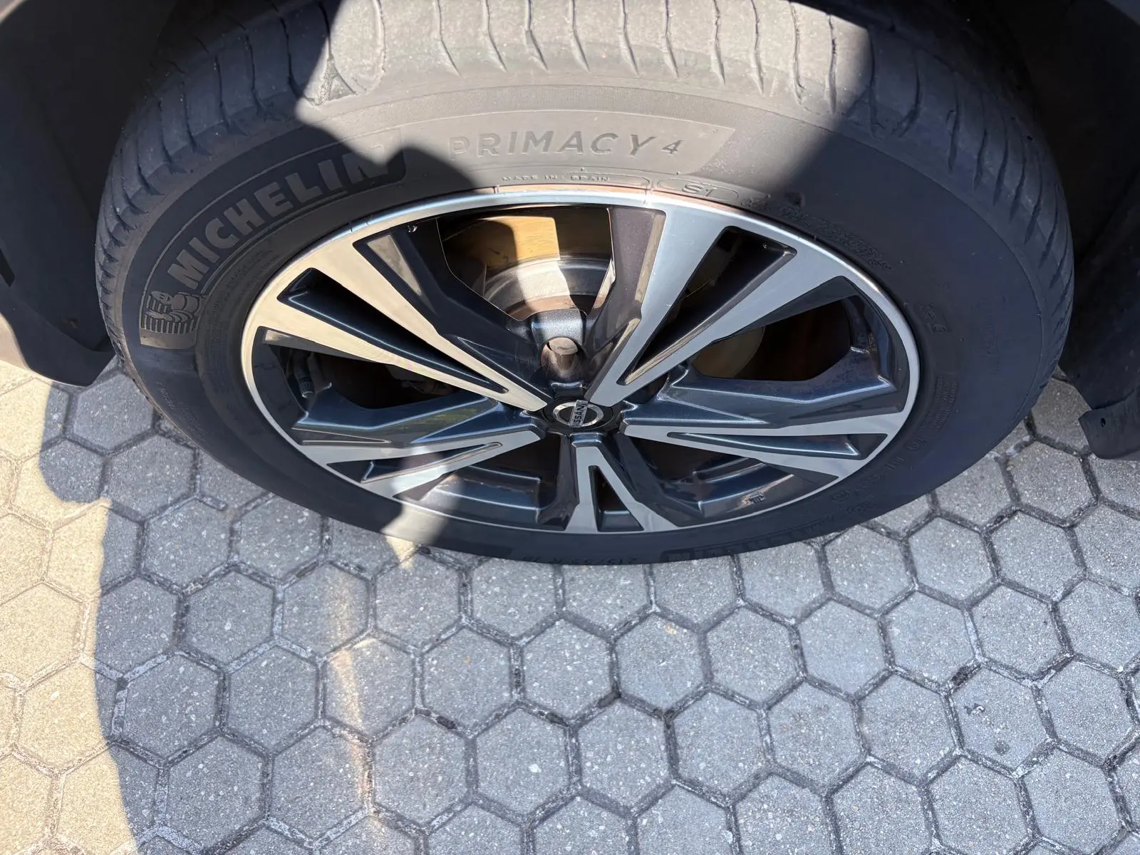 Nissan Qashqai 1.5 dCi N-Connecta J18 12