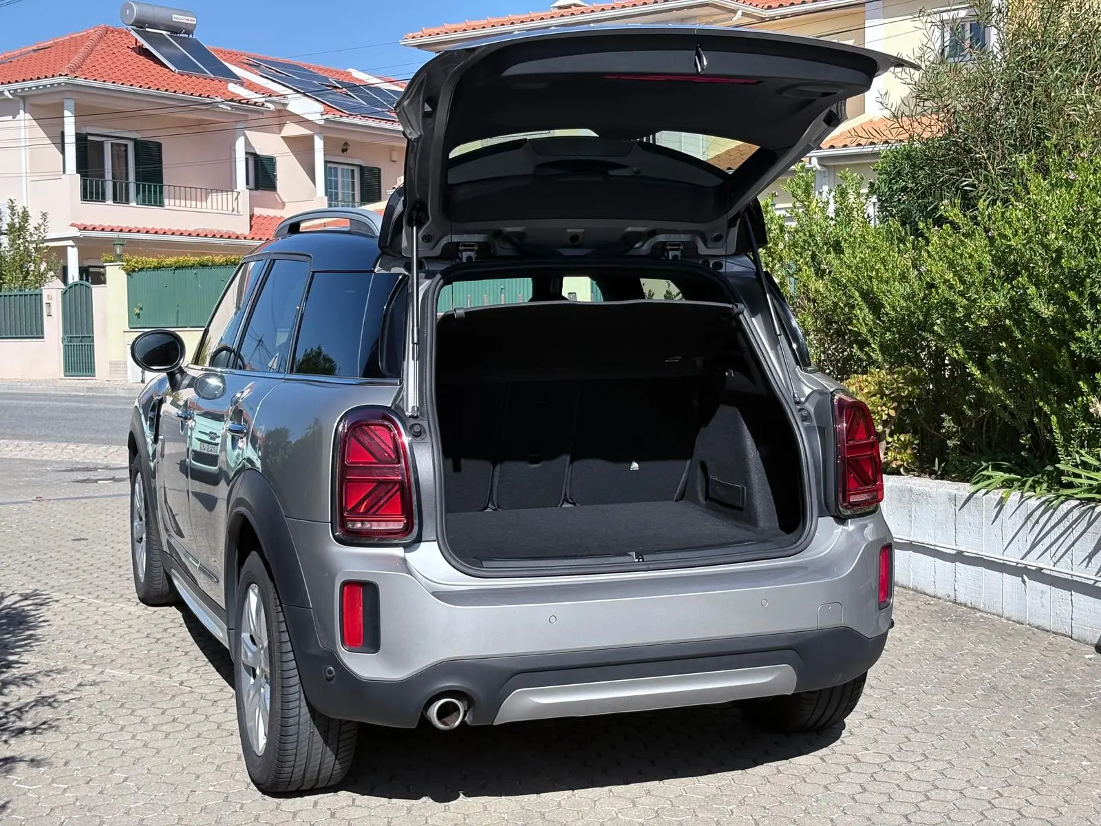 MINI Countryman Cooper D Premium Classic Auto 25