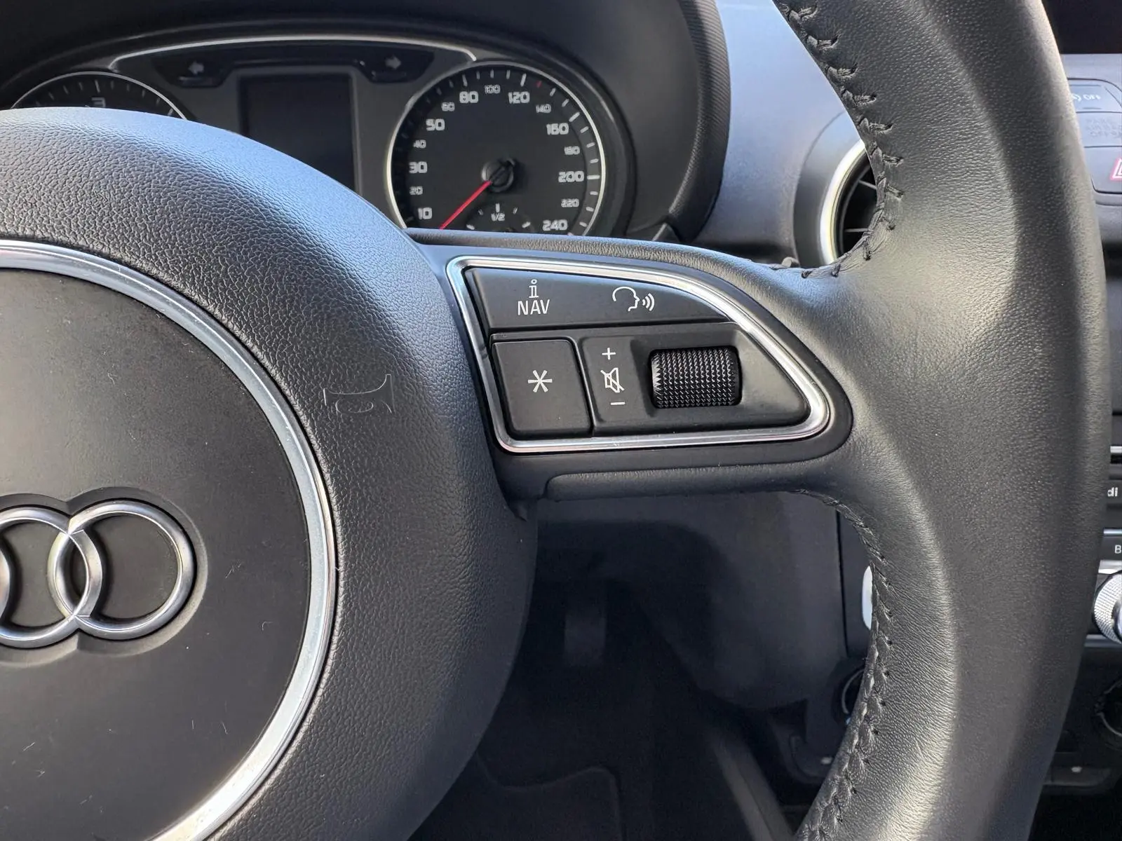 Audi A1 Sportback 1.6 TDI 38