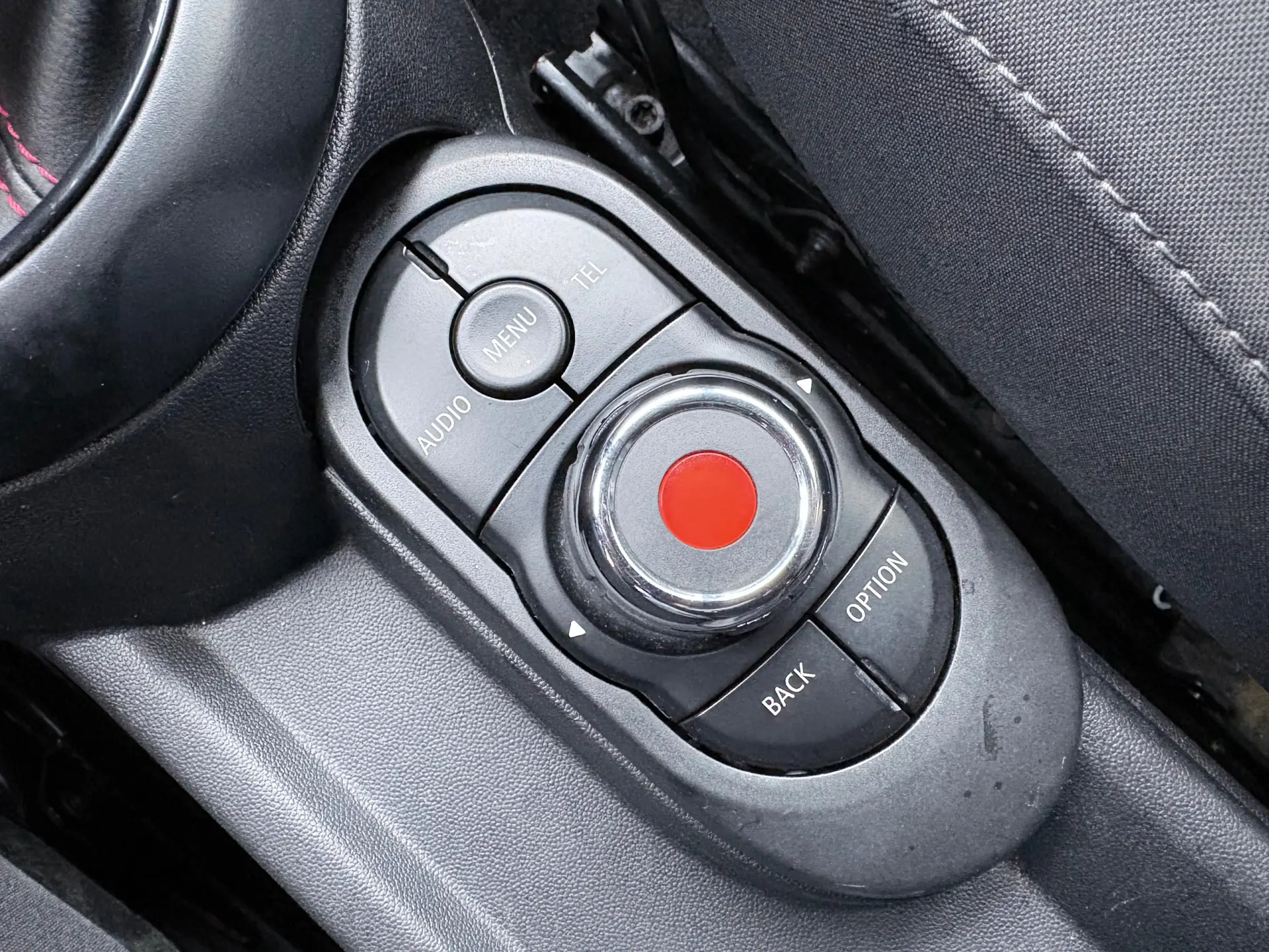 MINI 5 Portas One 51