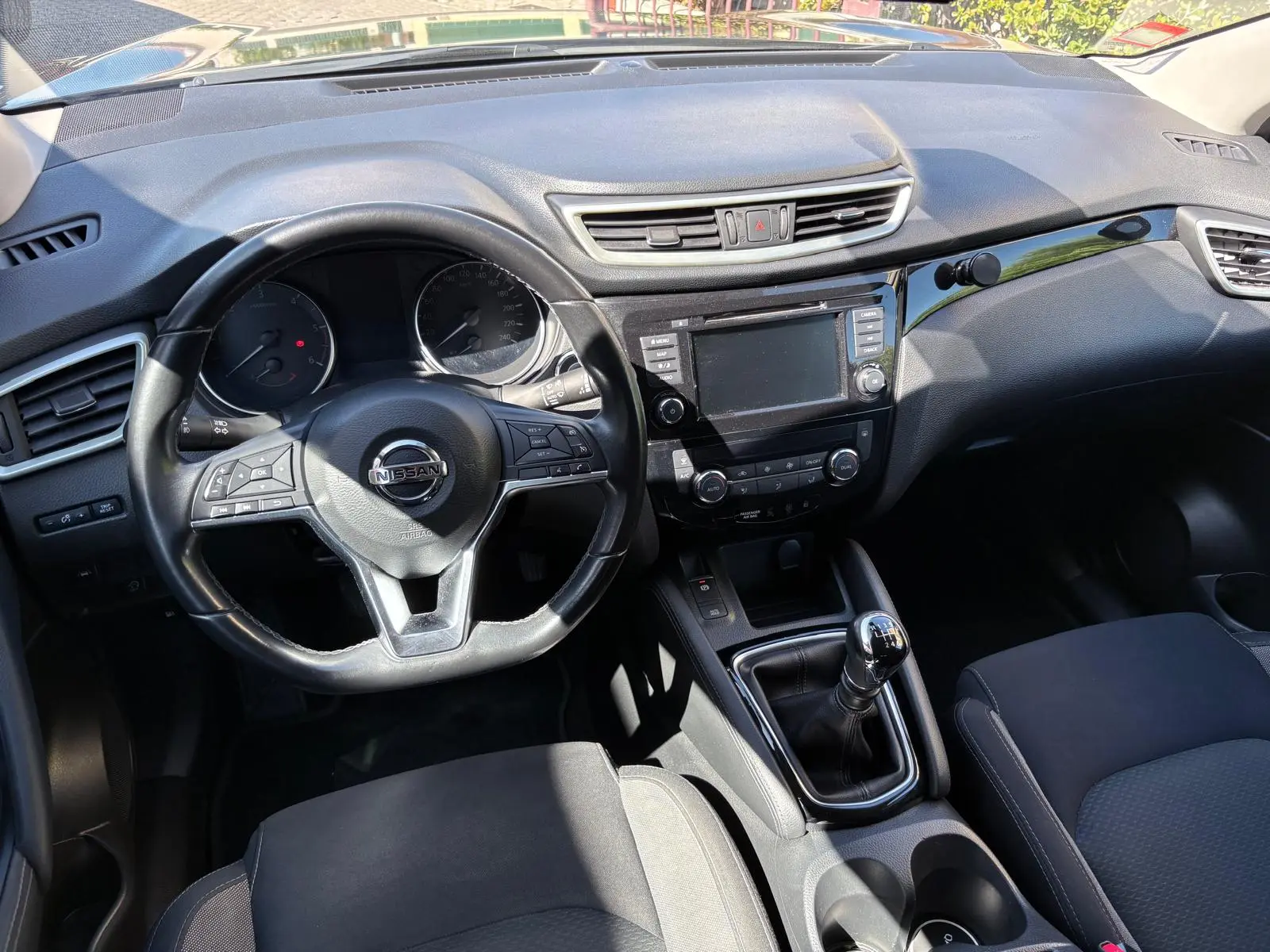 Nissan Qashqai 1.5 dCi N-Connecta J18 29
