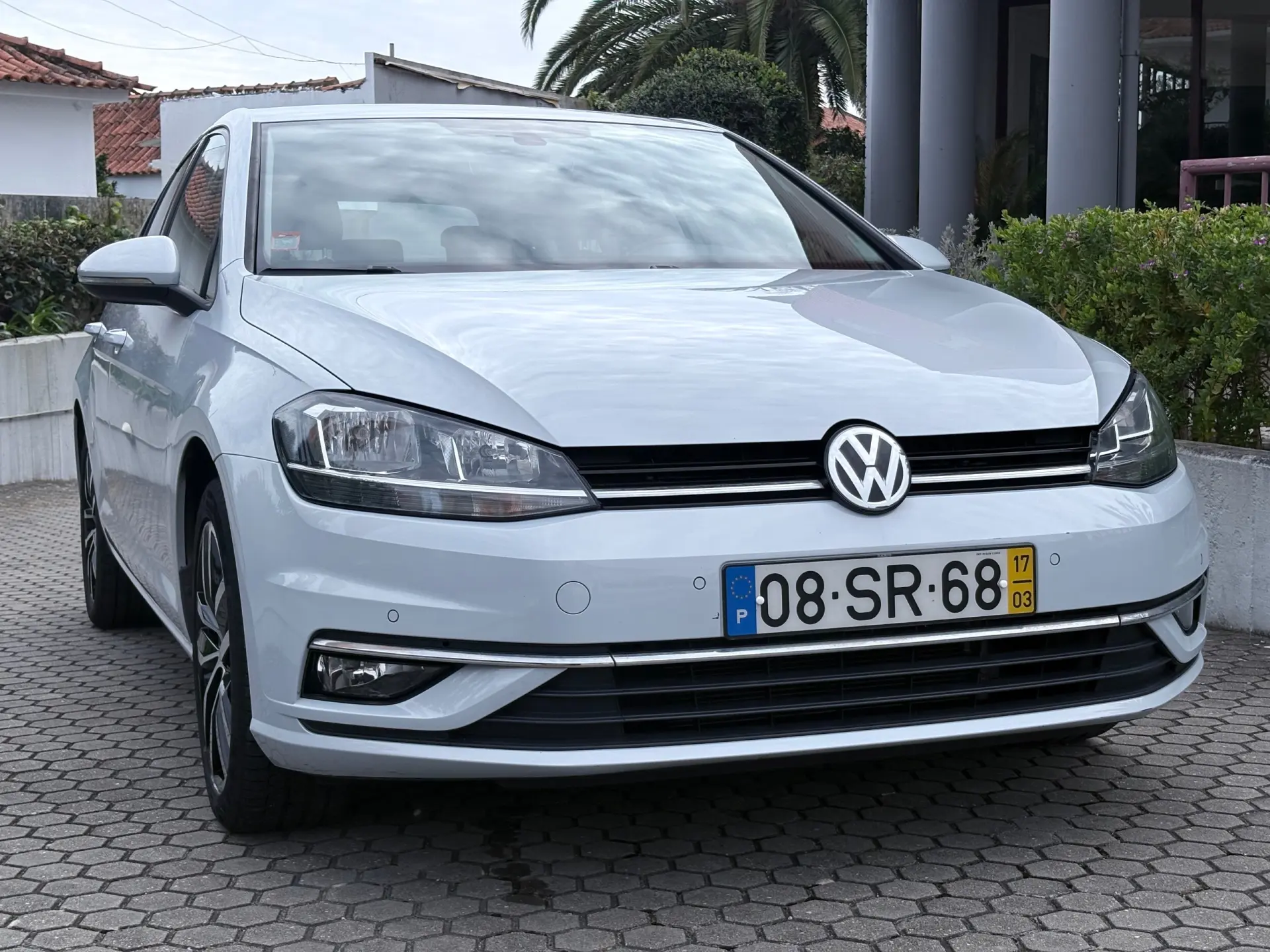 Volkswagen Golf 1.0 TSI Confortline 9