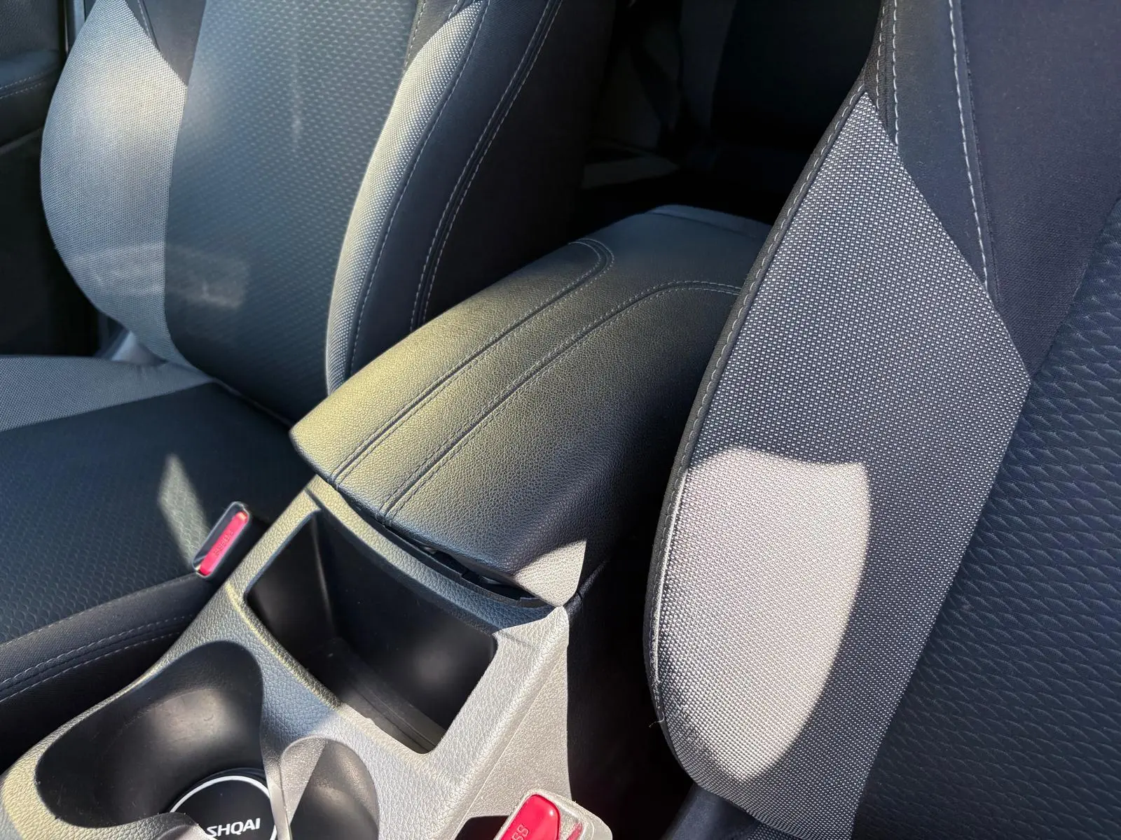 Nissan Qashqai 1.5 dCi N-Connecta J18 33
