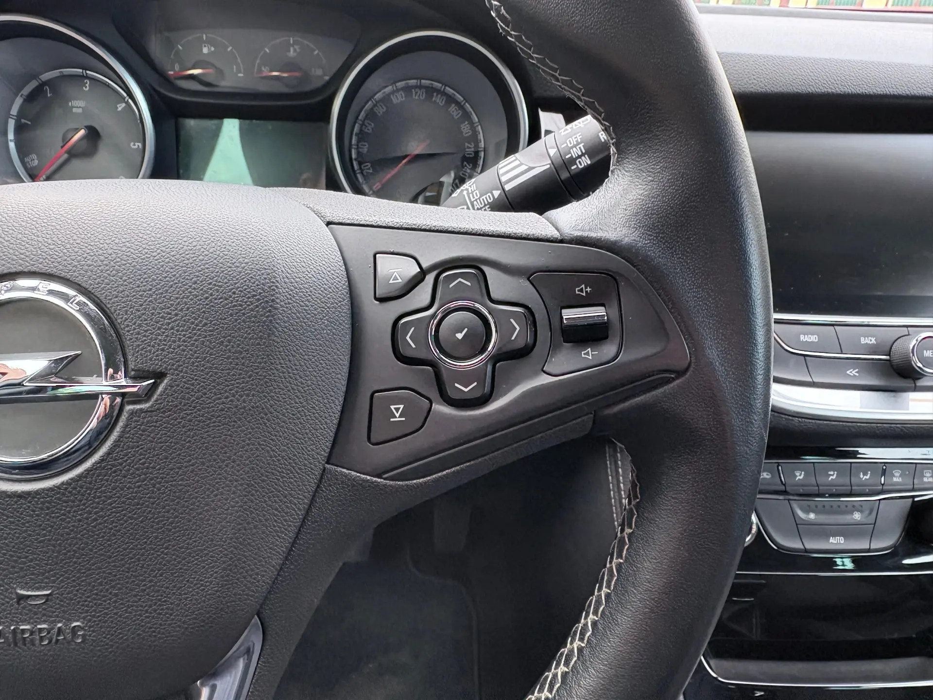 Opel Astra 1.6 CDTI Innovation S/S 39