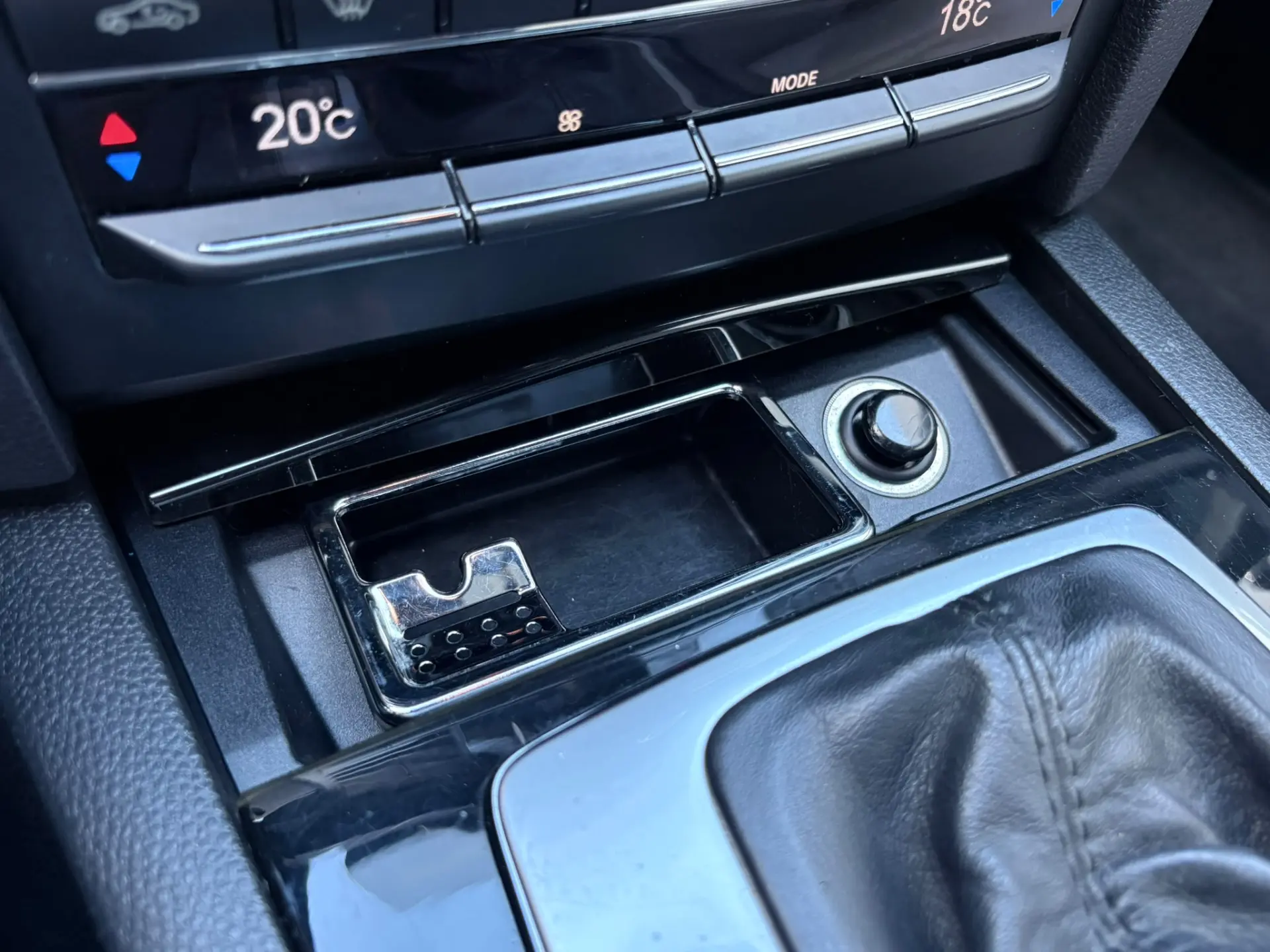Mercedes-Benz E 350 CGi Avantgarde BlueEfficiency Auto 51