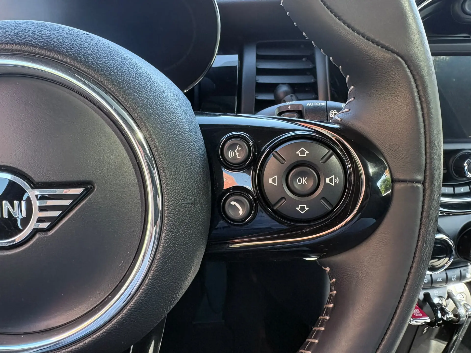 MINI 3 Portas Cooper 37