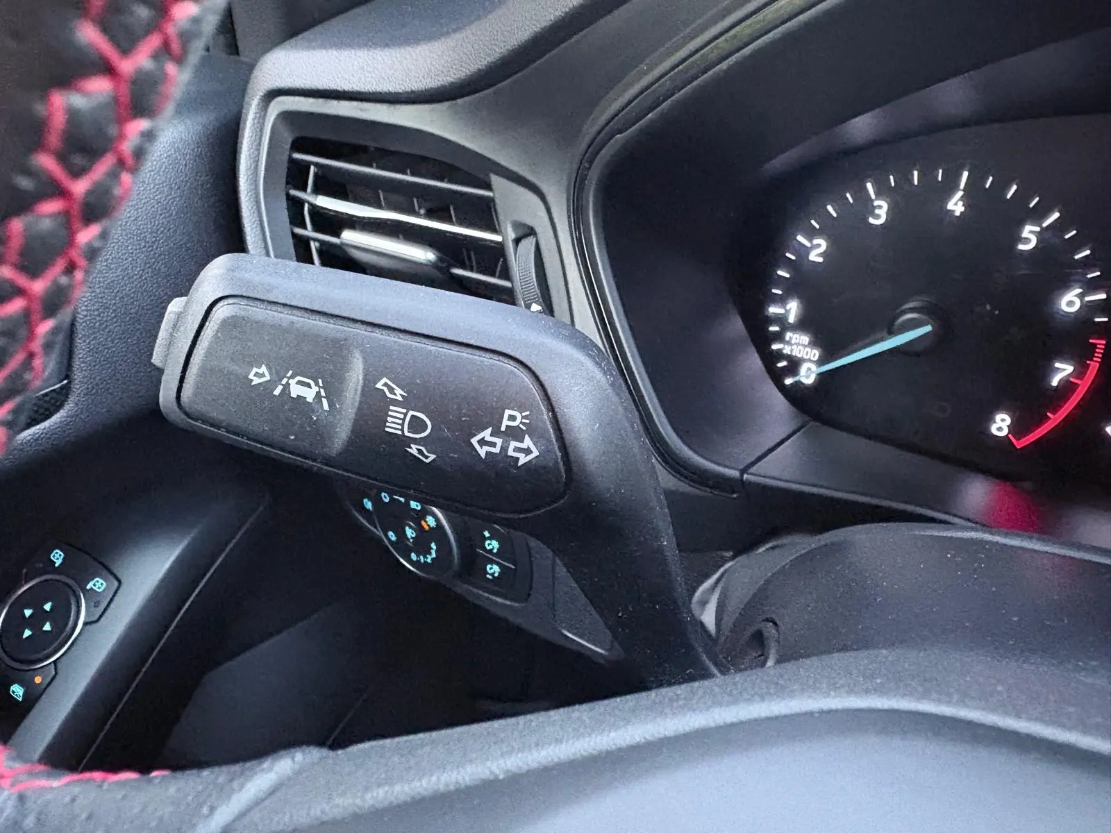 Ford Focus SW 1.0 EcoBoost ST-Line 38