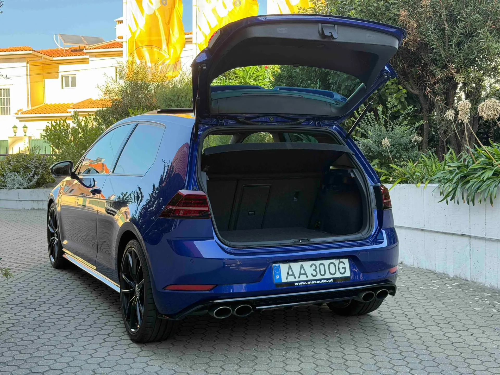 Volkswagen Golf R 4Motion (BlueMotion ) 30