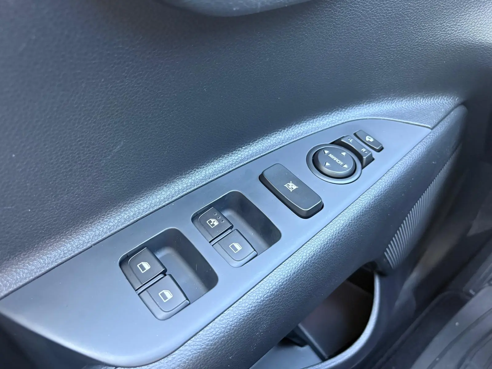 Kia Stonic 1.0 T-GDi Drive 7DCT 32