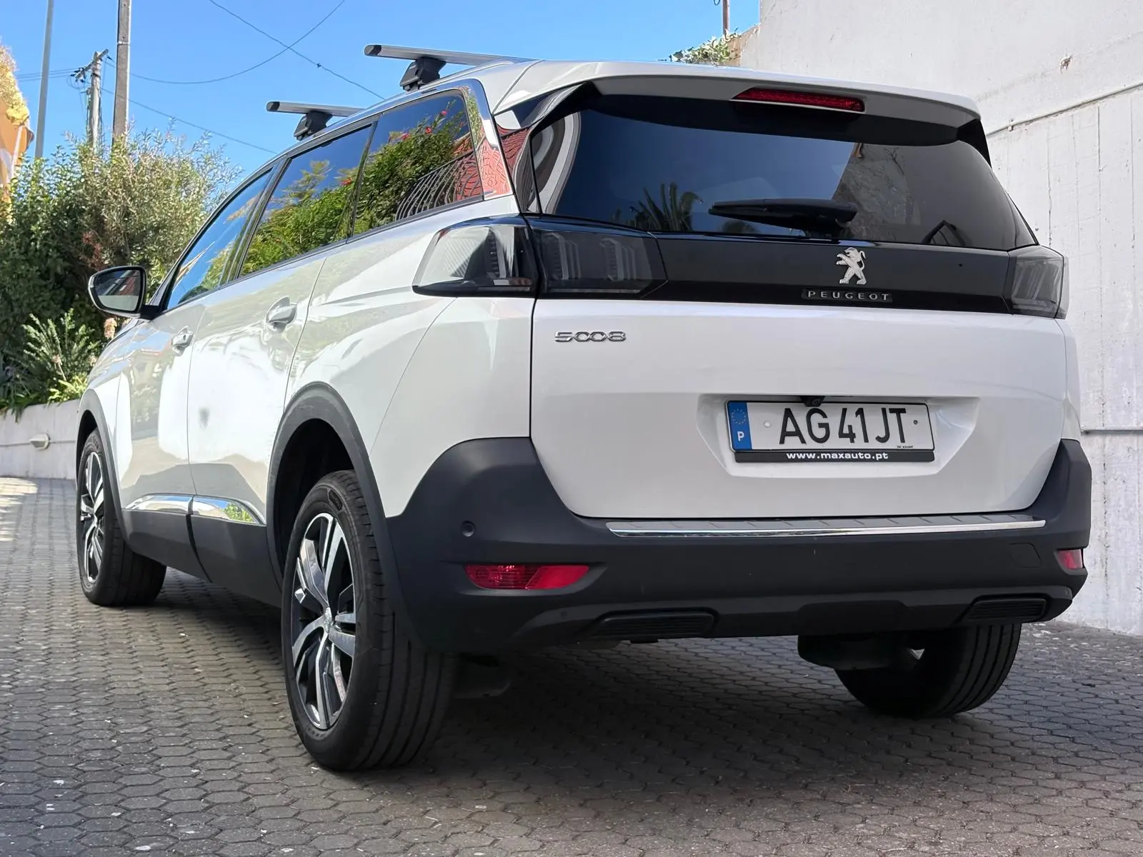 Peugeot 5008 1.2 PureTech Allure EAT8 24