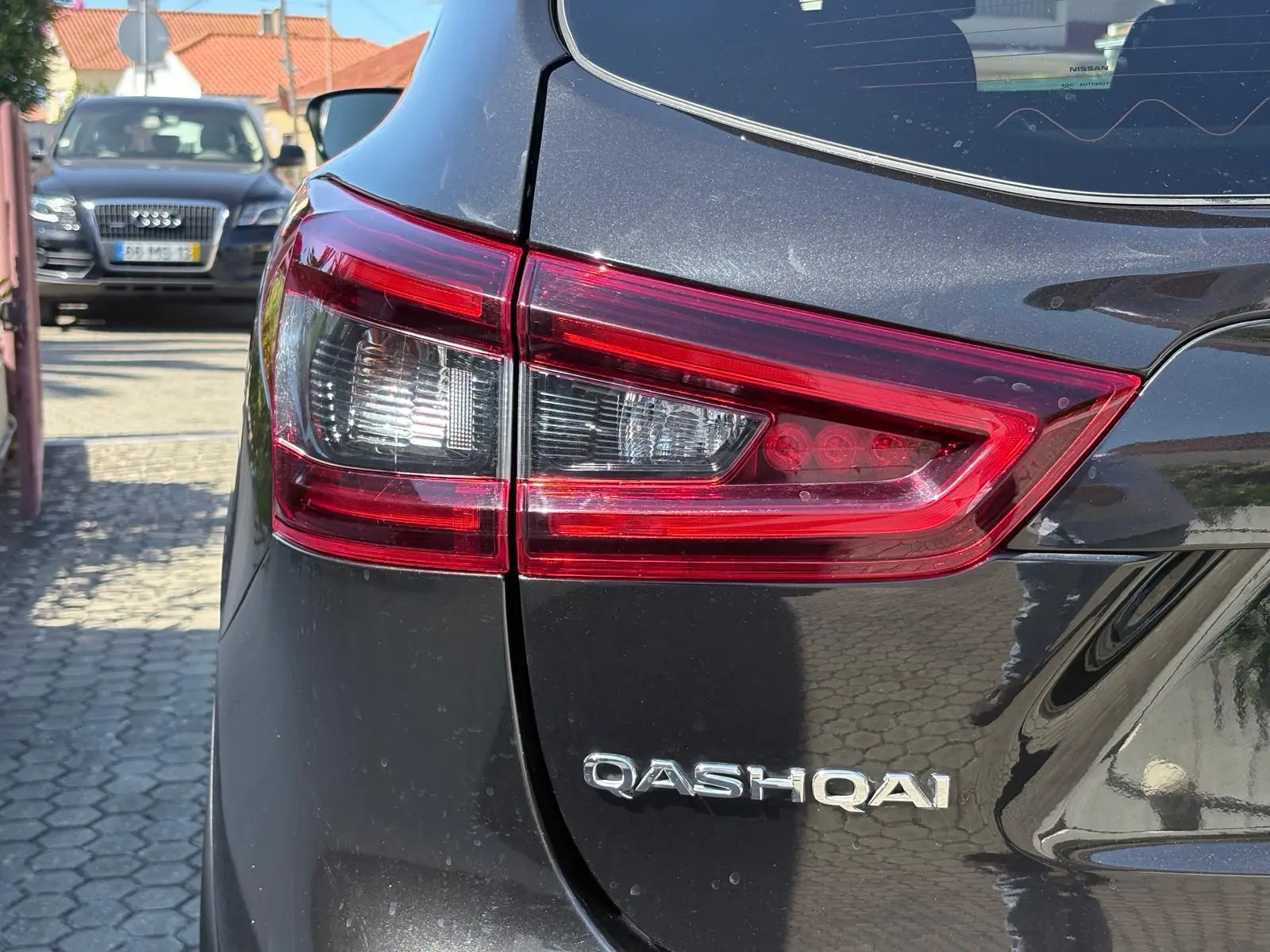 Nissan Qashqai 1.5 dCi N-Connecta J18 23