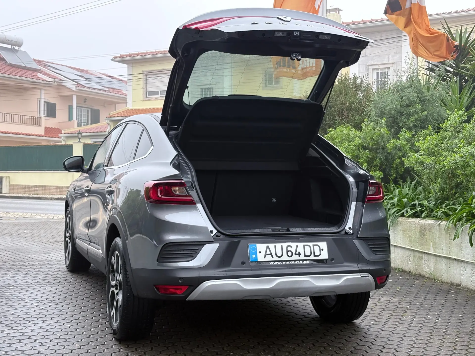 Renault Arkana 1.6 E-Tech Intens 28