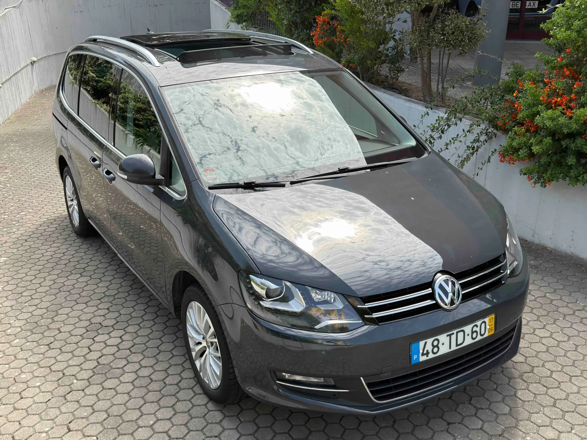 Volkswagen Sharan 2.0 TDI Blue Highline 2