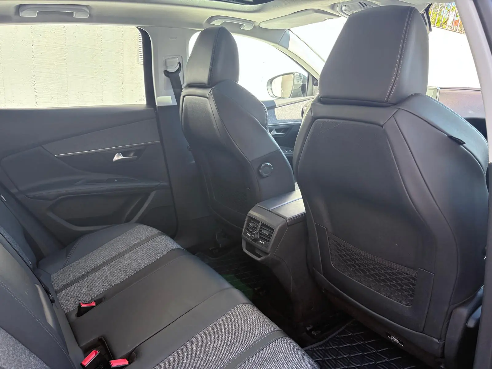 Peugeot 3008 1.2 PureTech Allure EAT8 58