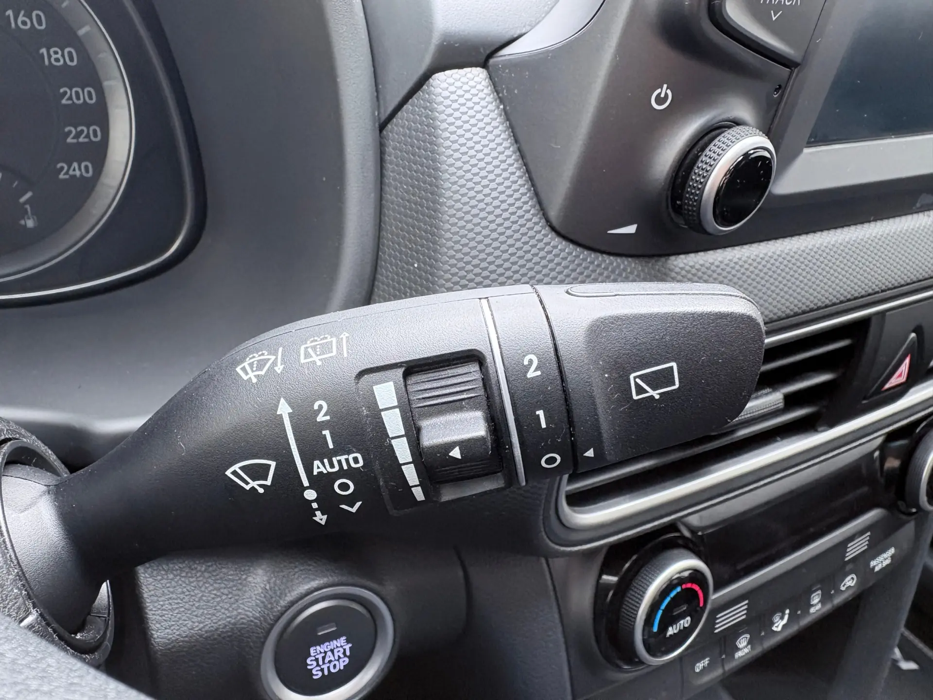 Hyundai Kauai 1.0 T-GDi Premium Tec.Preto 41