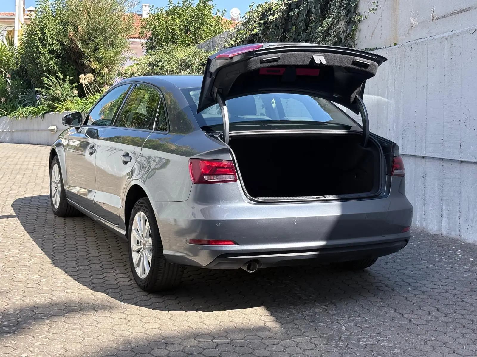 Audi A3 Limousine 1.6 TDI Attraction 26