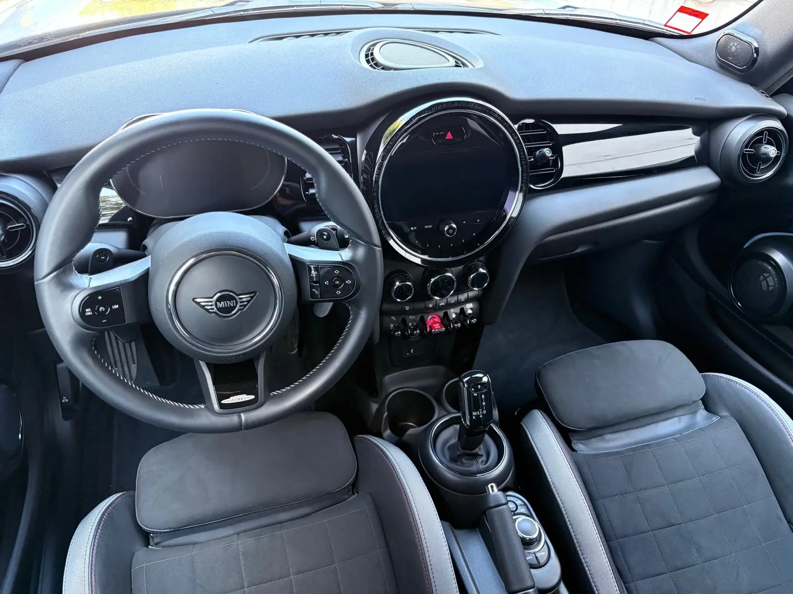 MINI 3 Portas John Cooper Works Auto Desportiva 29