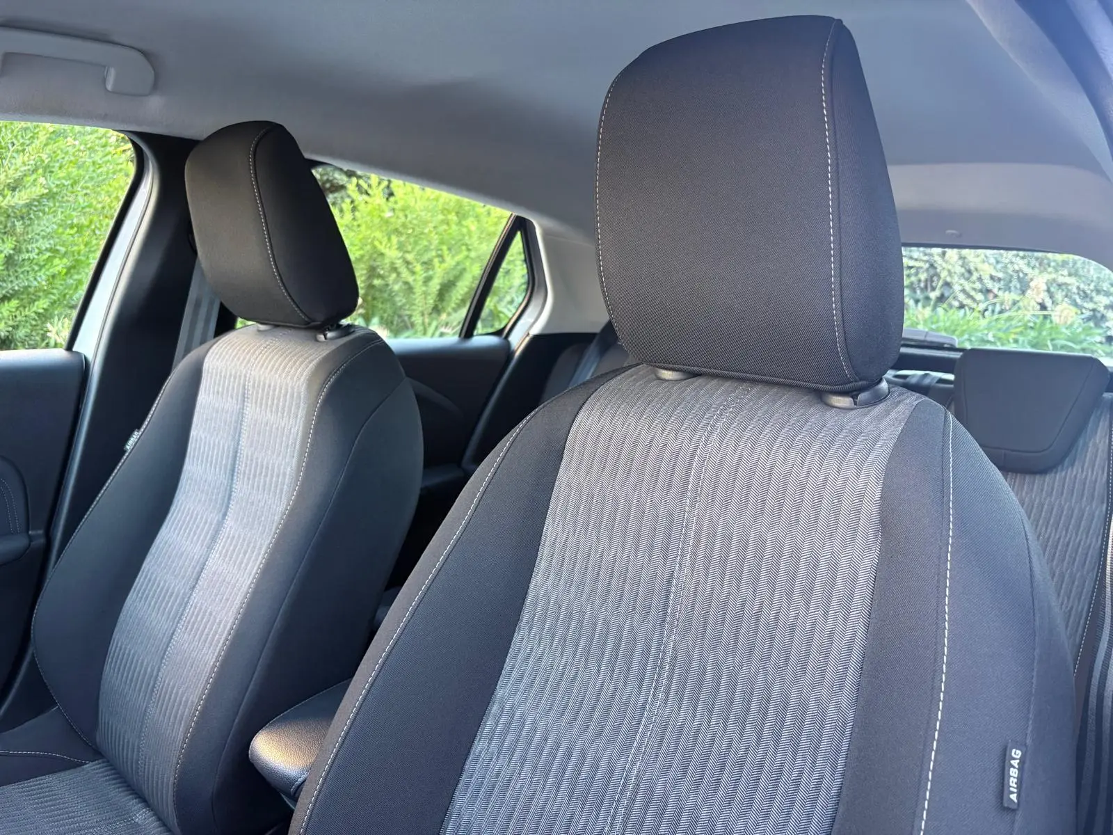 Opel Corsa 1.2 Business 30