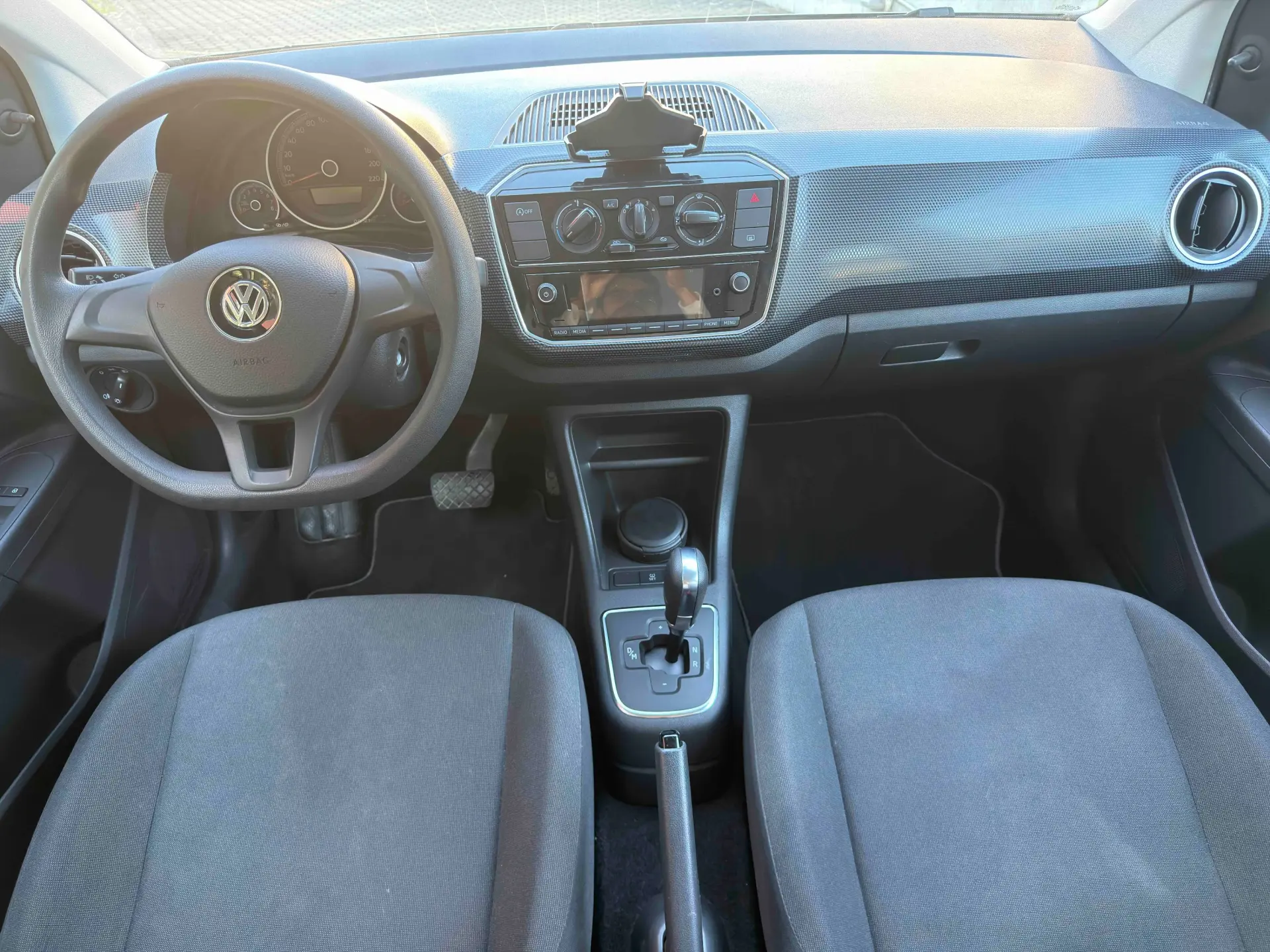 Volkswagen Up! 1.0 Move Auto 6