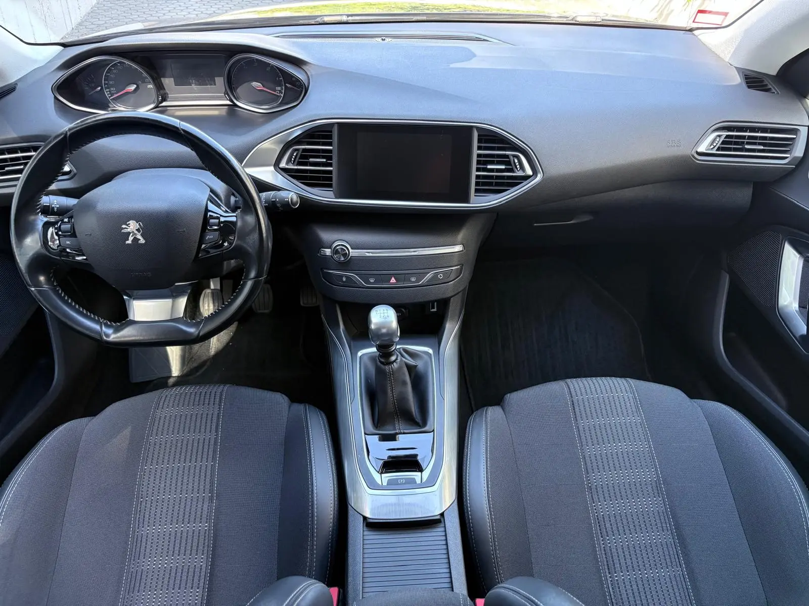 Peugeot 308 SW 1.5 BlueHDi Allure 6