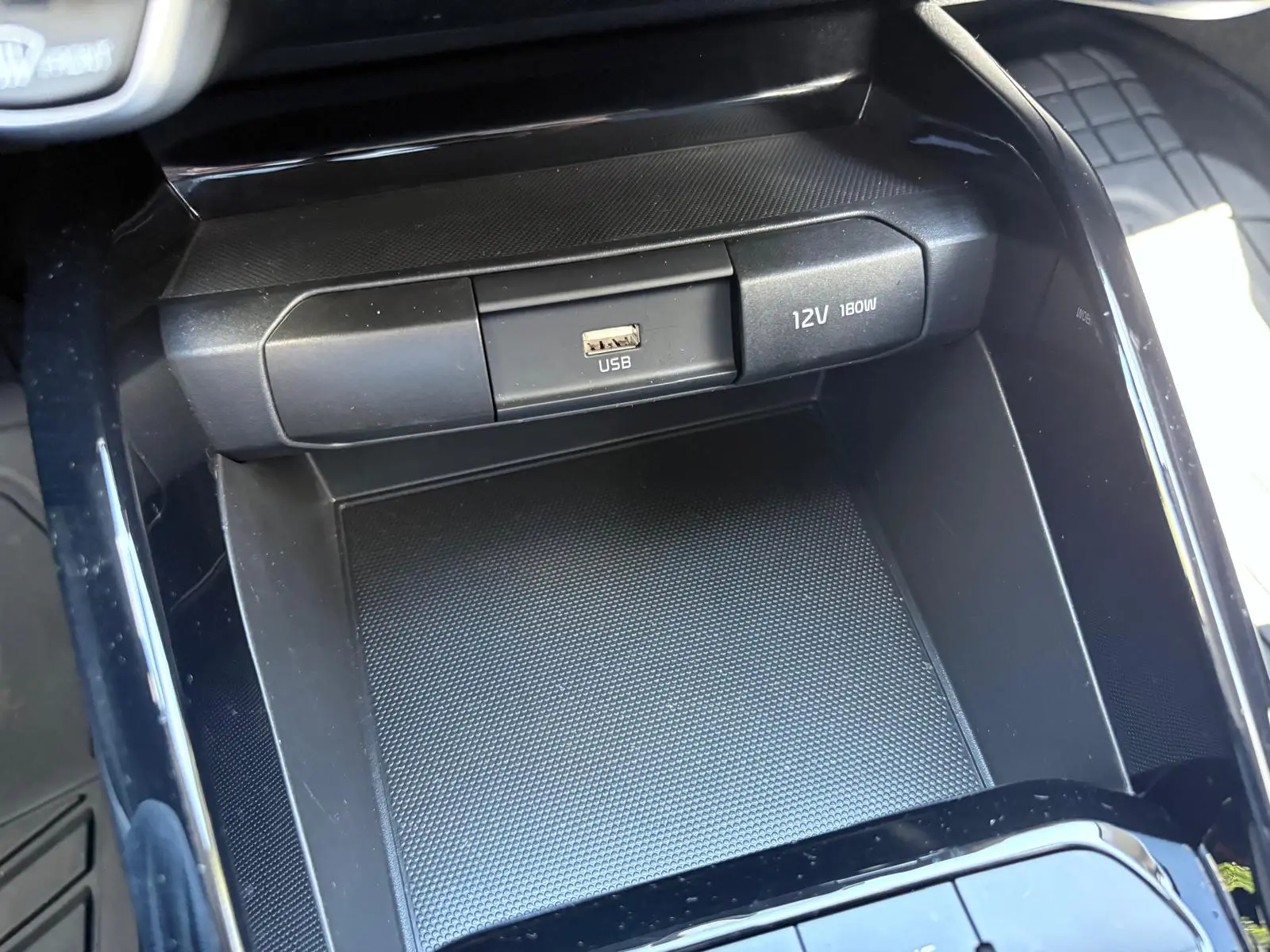 Kia Stonic 1.0 T-GDi Drive 7DCT 47