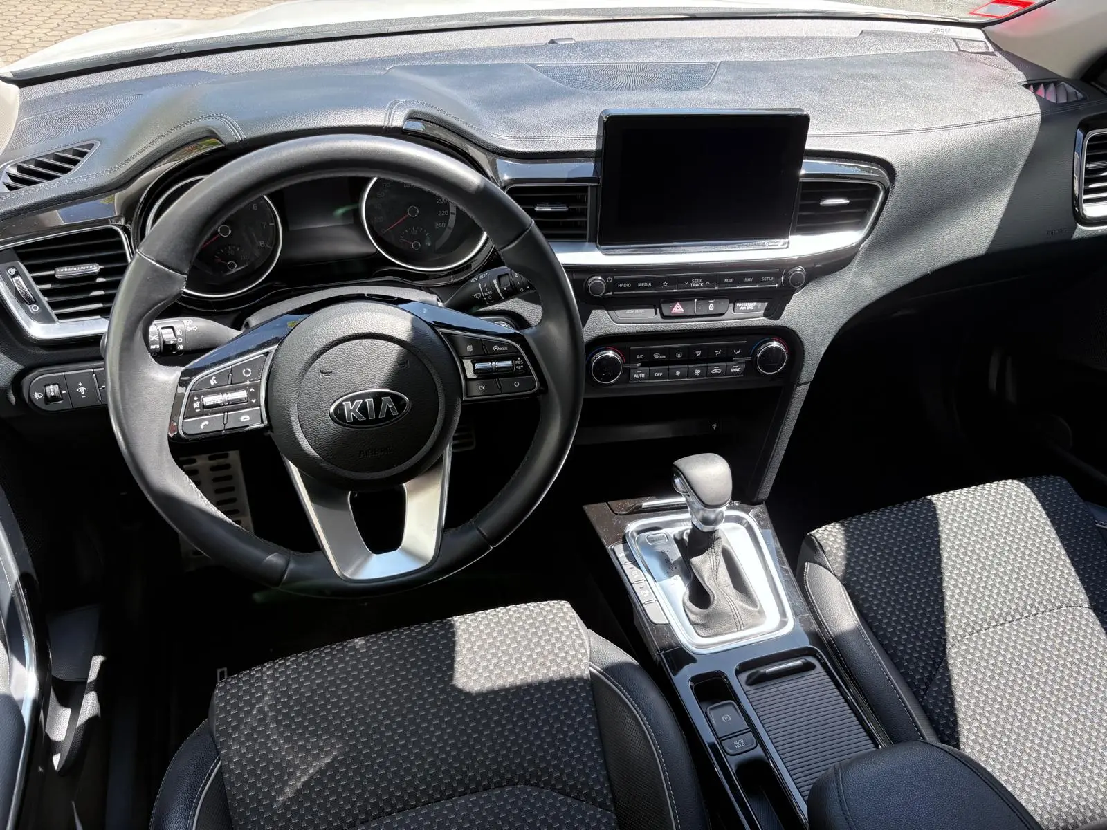 Kia Ceed SW 1.4 T-GDI Drive+SRF 7DCT 30