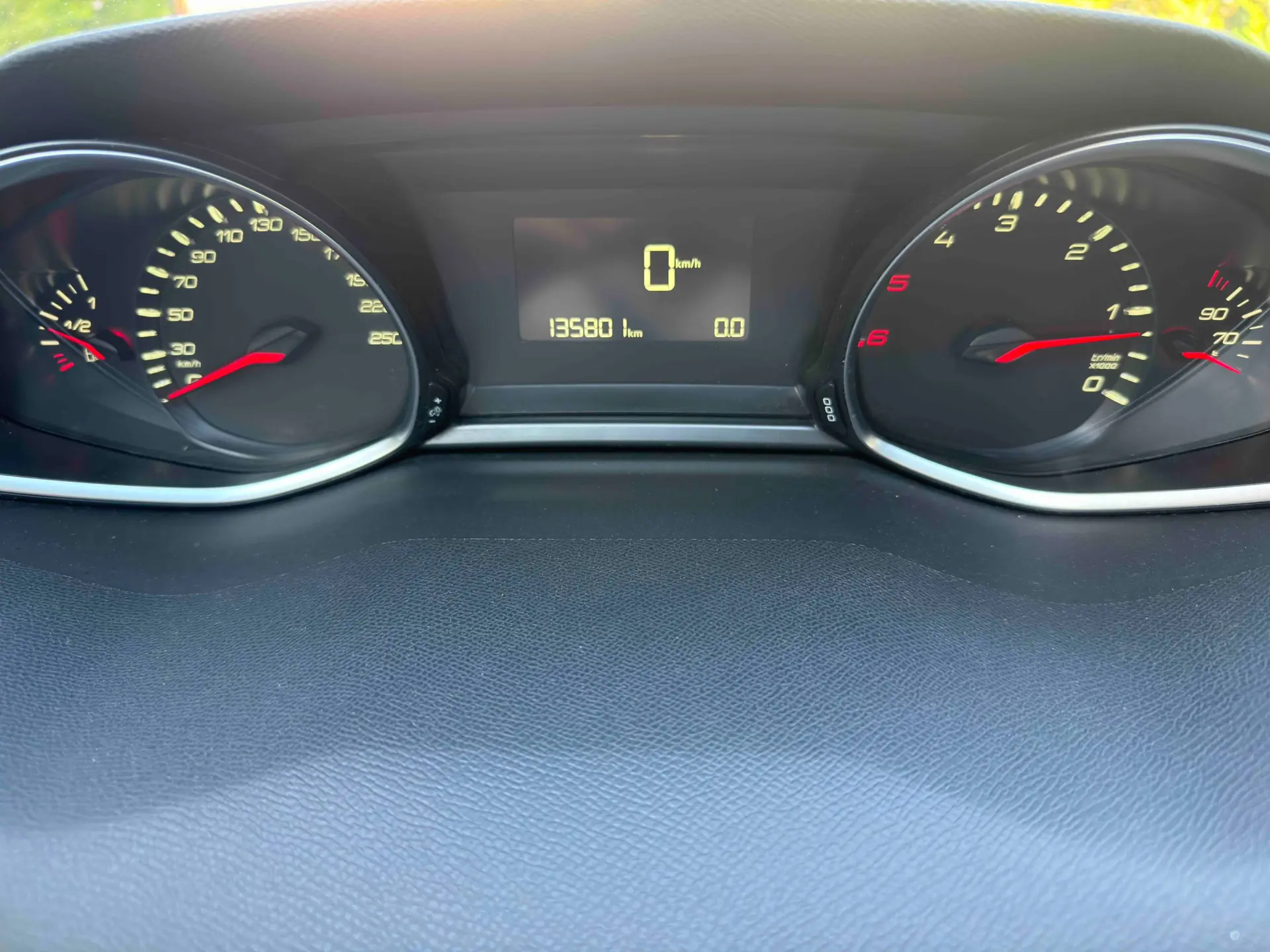 Peugeot 308 1.6 BlueHDi Style 41