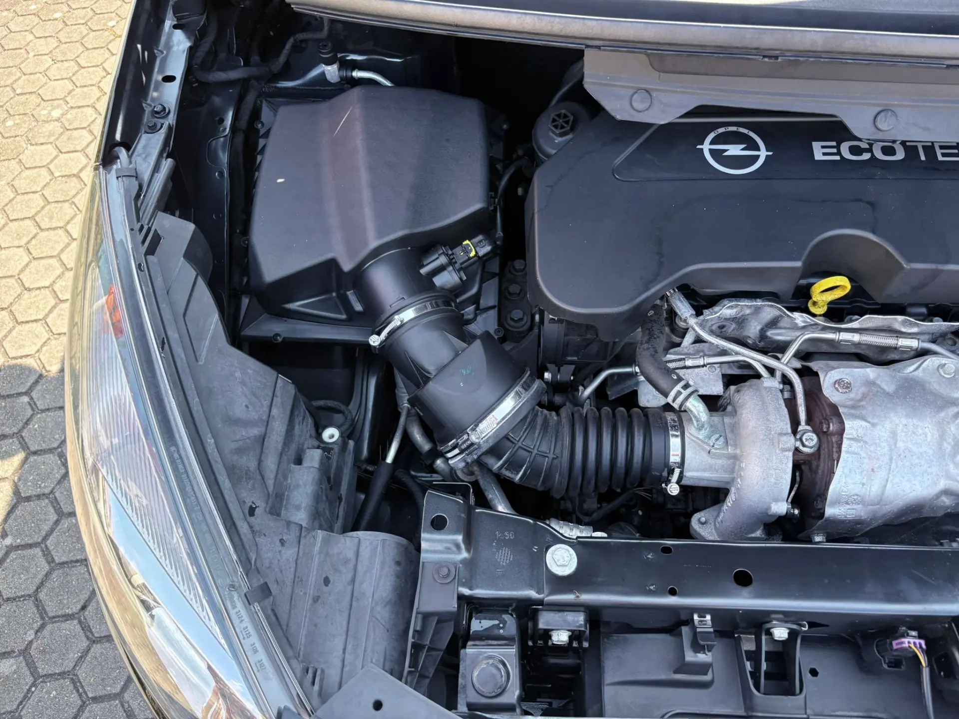 Opel Zafira 2.0 CDTI Cosmo 16