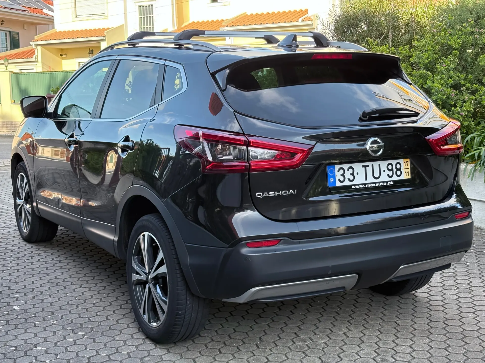 Nissan Qashqai 1.2 DIG-T N-Connecta 18 25