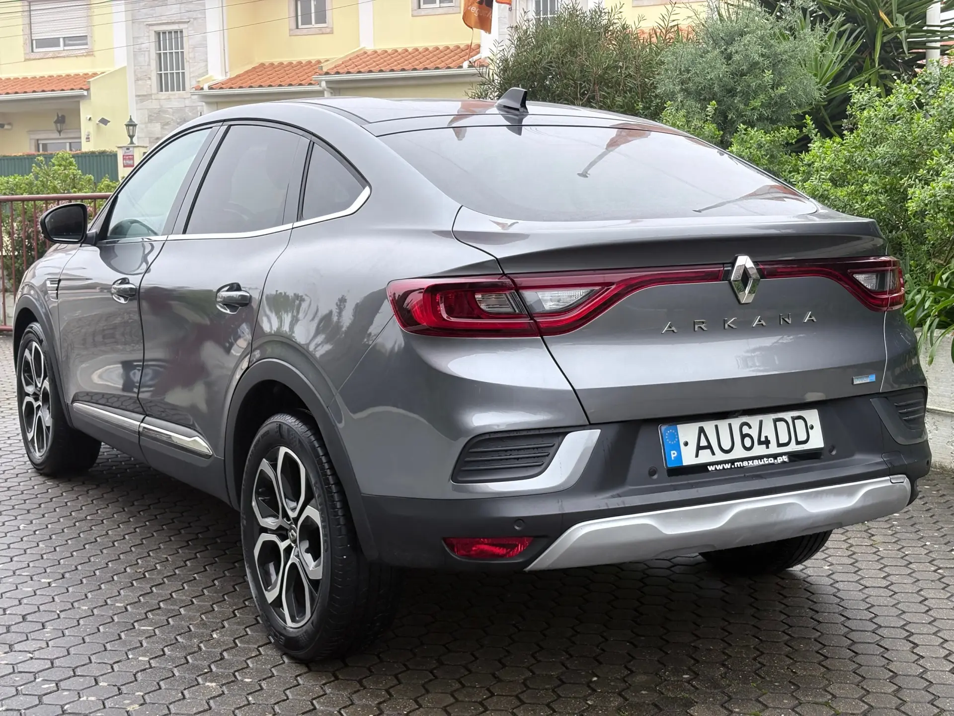 Renault Arkana 1.6 E-Tech Intens 26