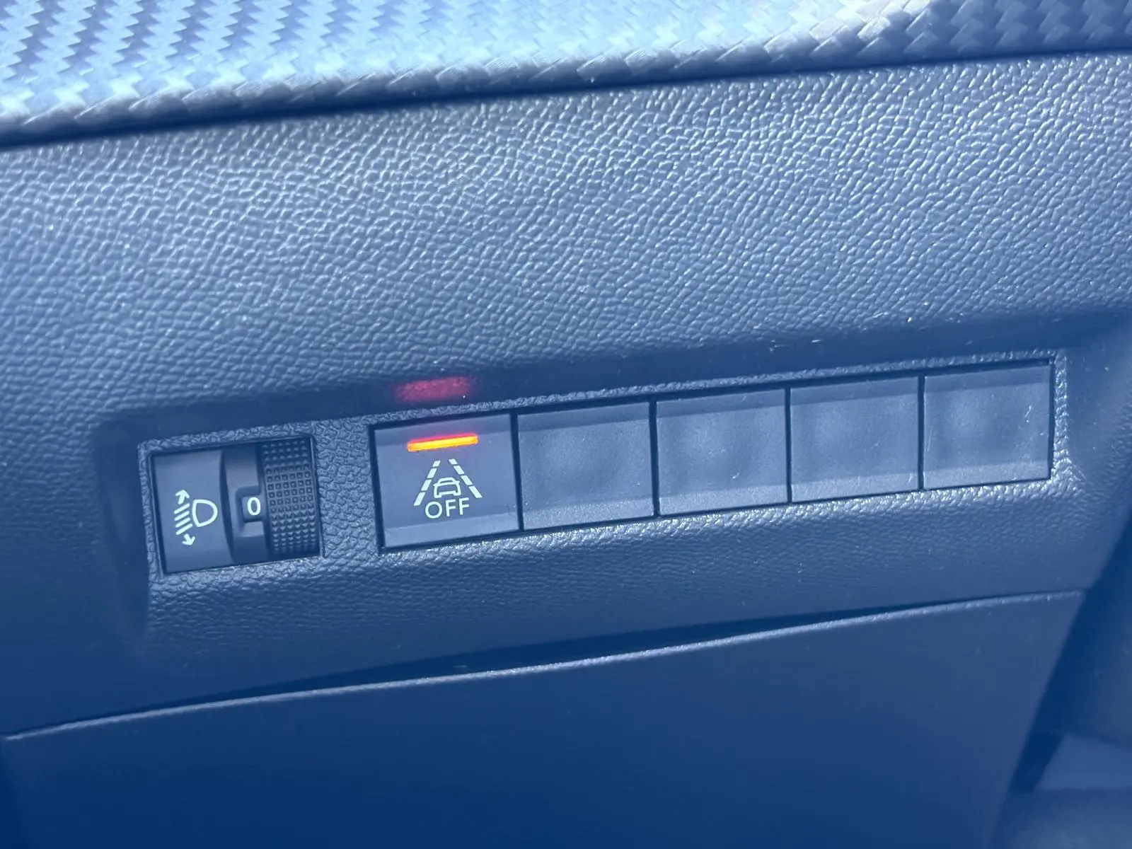 Peugeot 2008 1.2 PureTech Allure 34
