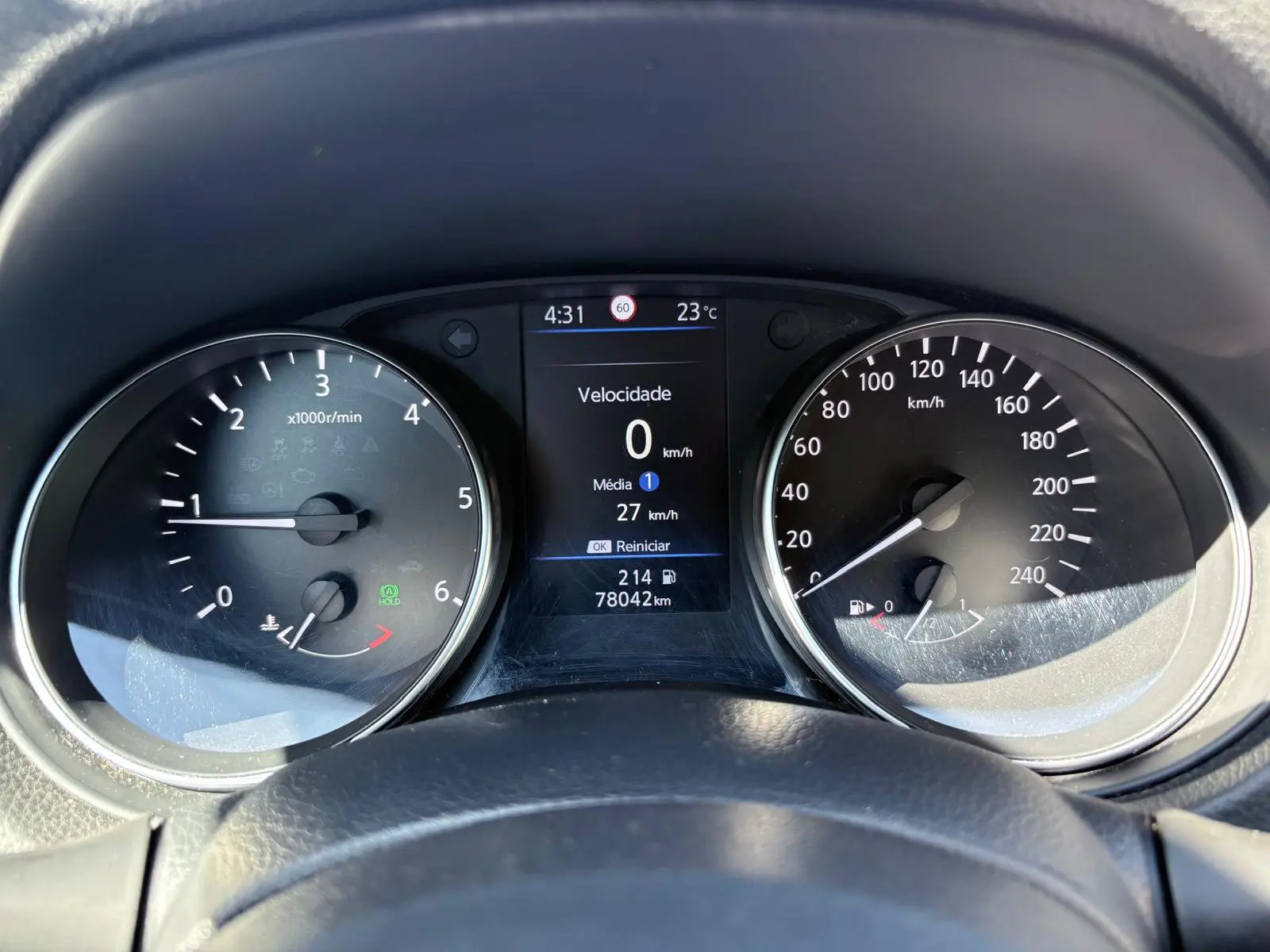 Nissan Qashqai 1.5 dCi N-Connecta J18 43