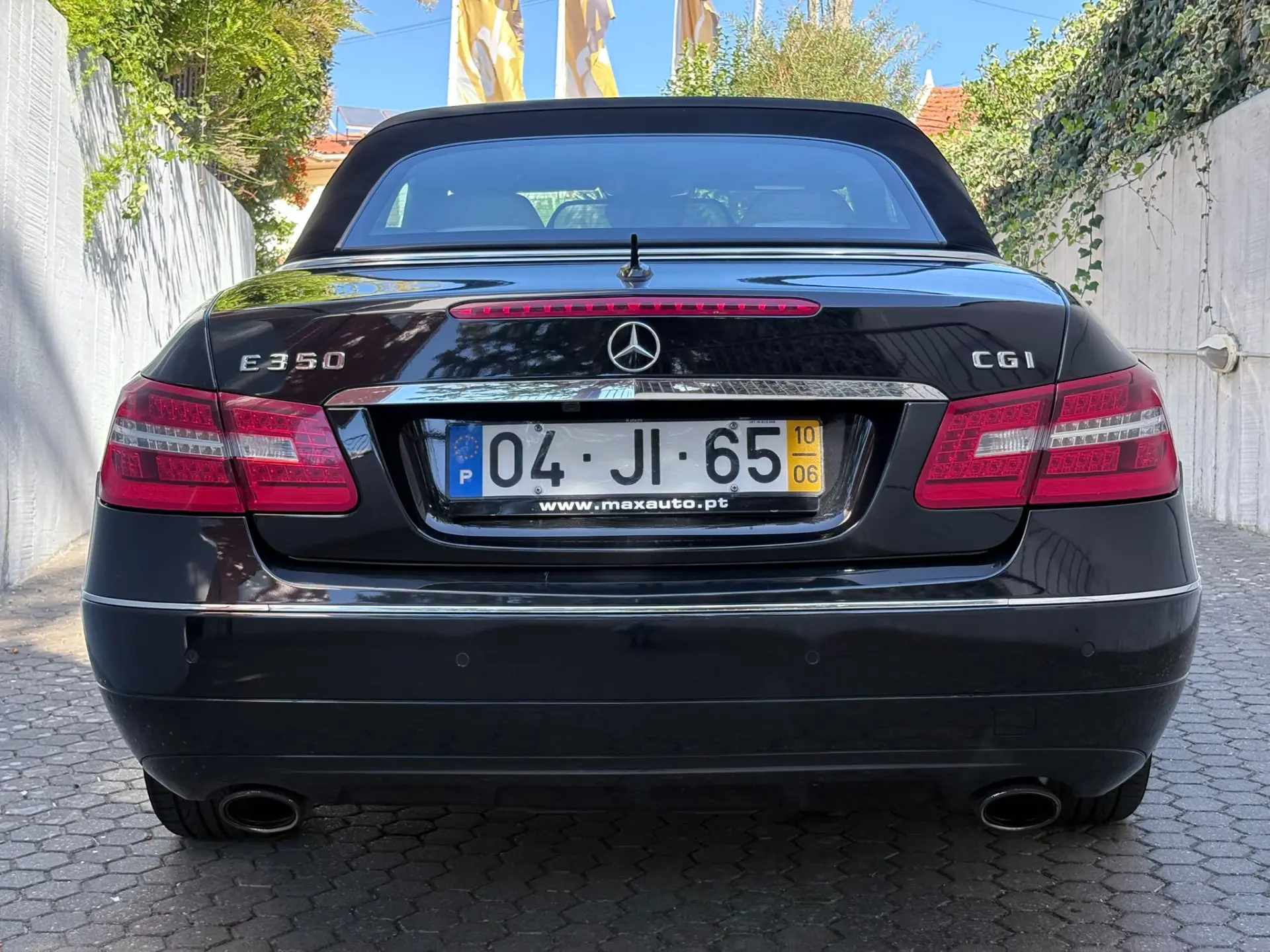 Mercedes-Benz E 350 CGi Avantgarde BlueEfficiency Auto 23