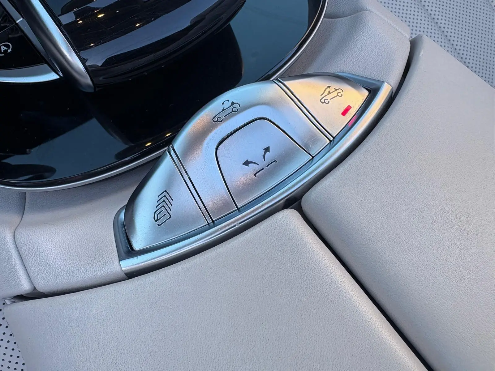 Mercedes-Benz E 220 d AMG Line Aut. 57
