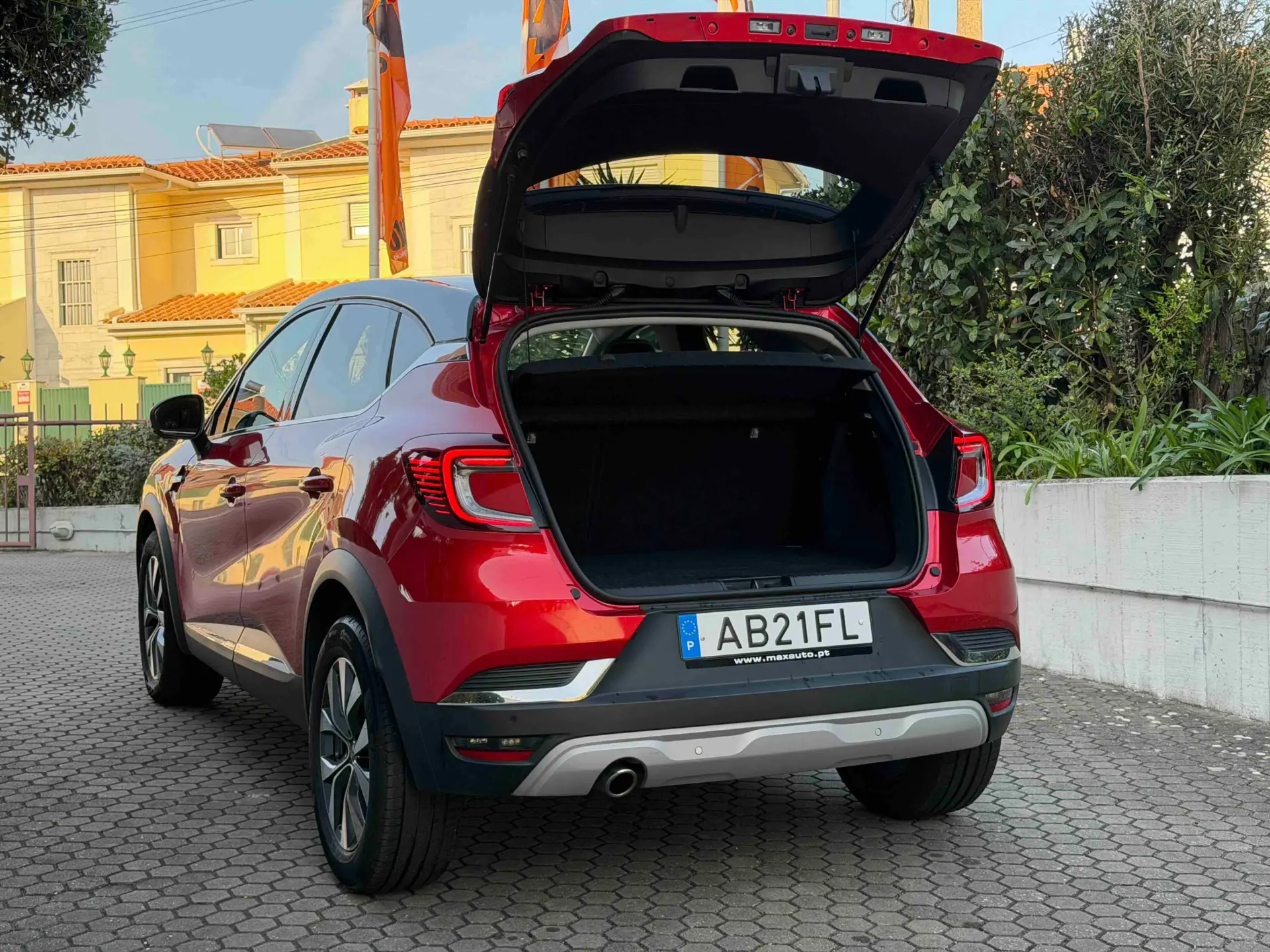 Renault Captur 1.0 TCe Exclusive 27