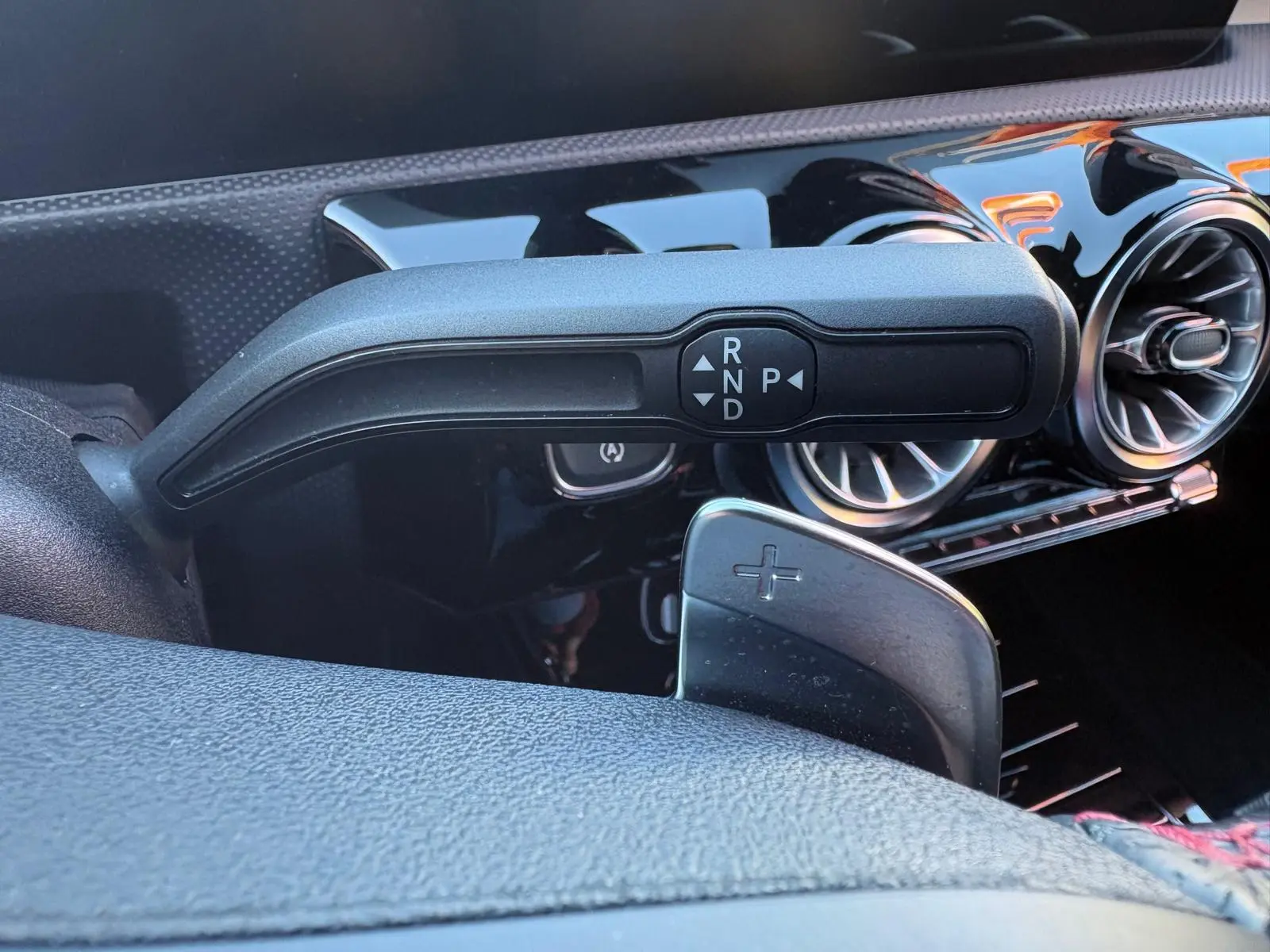 Mercedes-Benz CLA 200 d Shooting Brake AMG Line Aut. 40