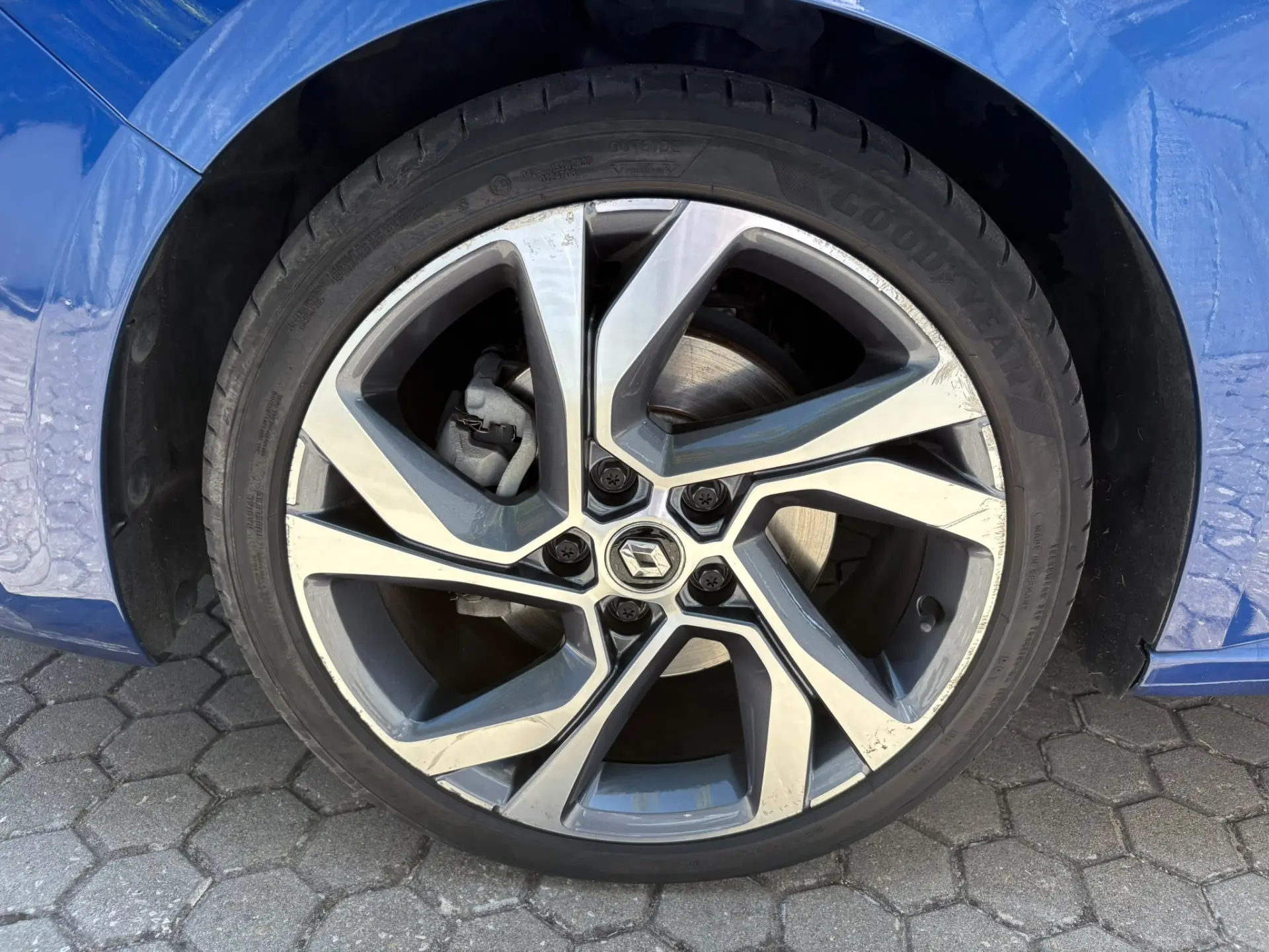Renault Mégane 1.6 Plug-In R.S. Line 11