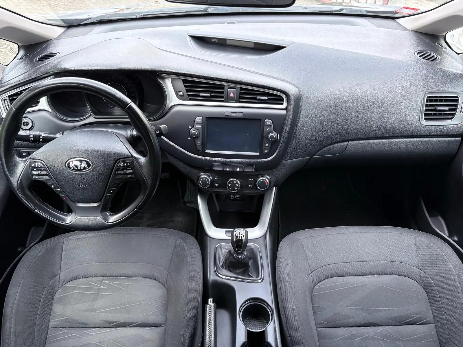 Kia Ceed 1.4 CRDi Nav Line 6