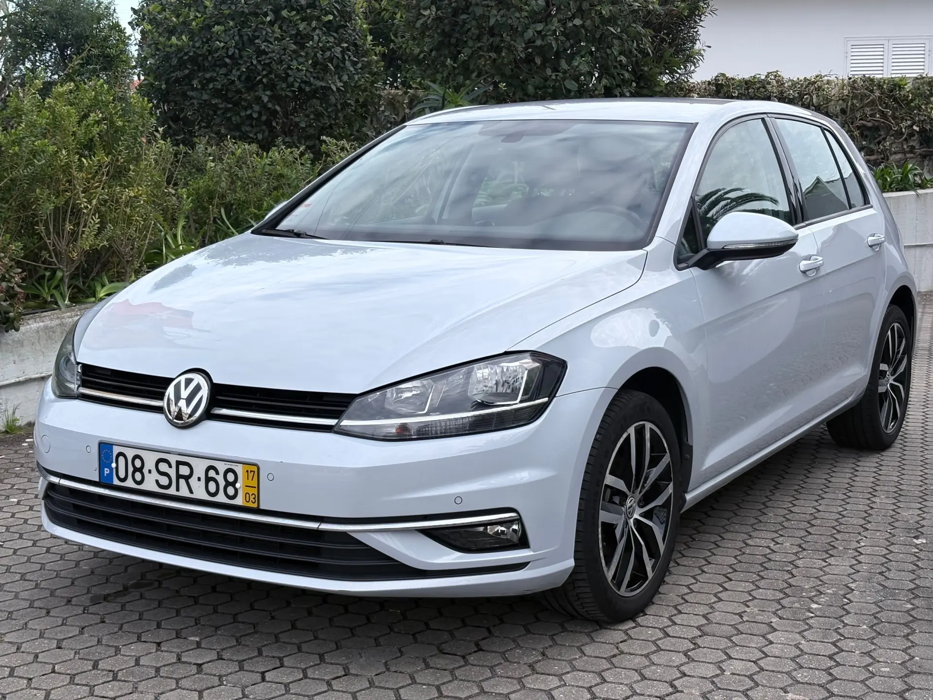 Volkswagen Golf 1.0 TSI Confortline 15