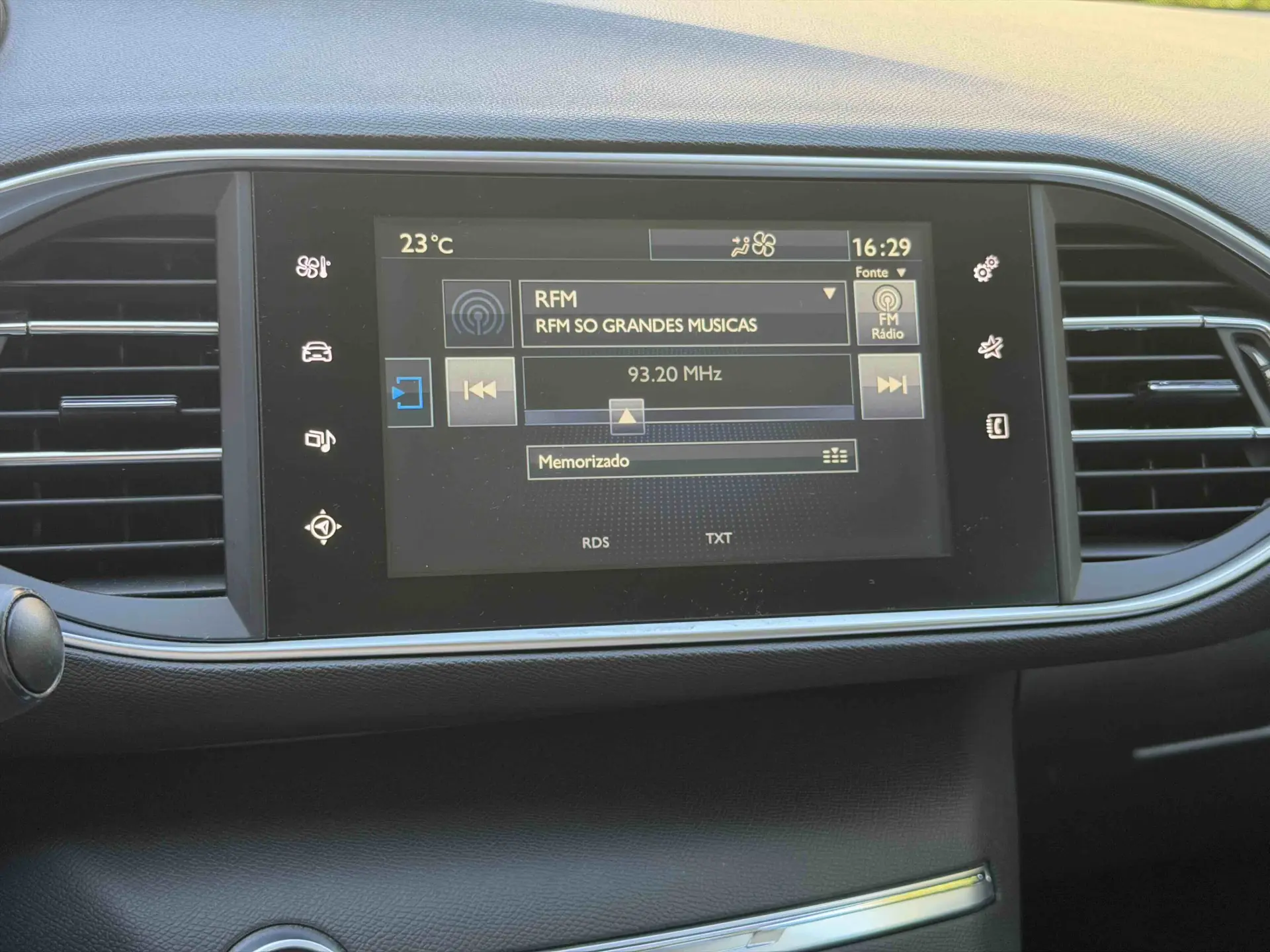 Peugeot 308 1.6 BlueHDi Style 42