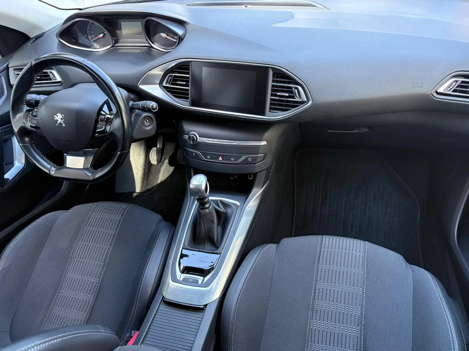 Peugeot 308 SW 1.5 BlueHDi Allure 30