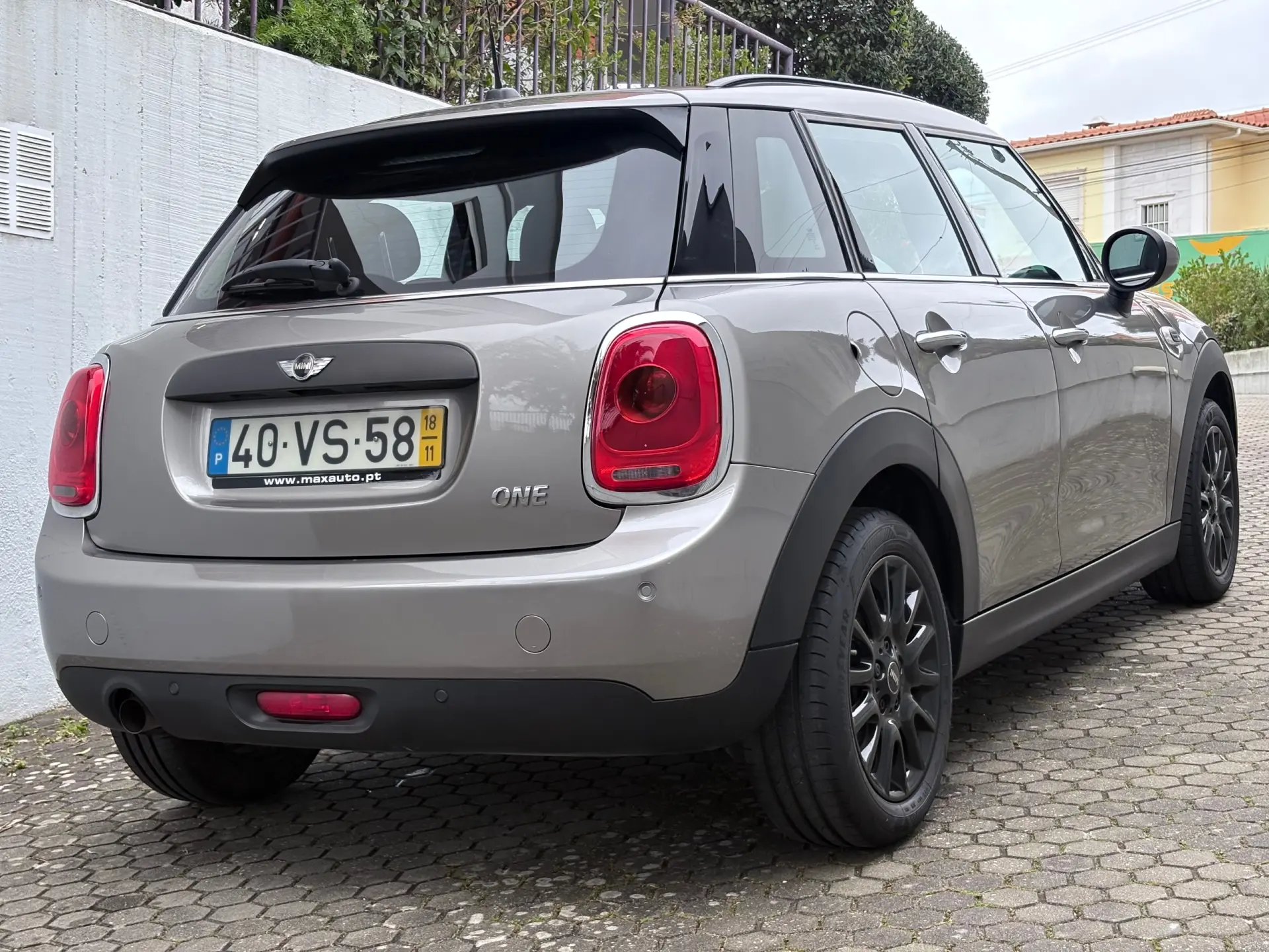 MINI 5 Portas One 20