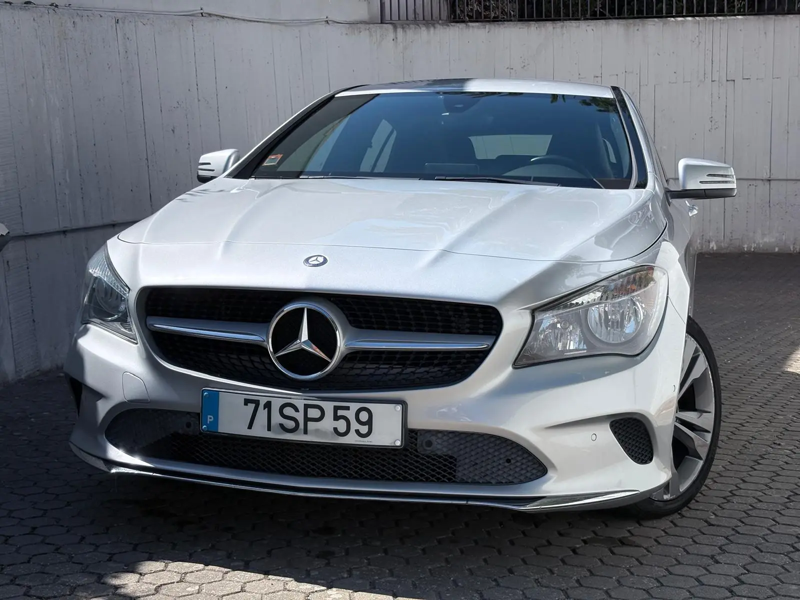 Mercedes-Benz CLA 180 d Shooting Brake Urban Aut. 1
