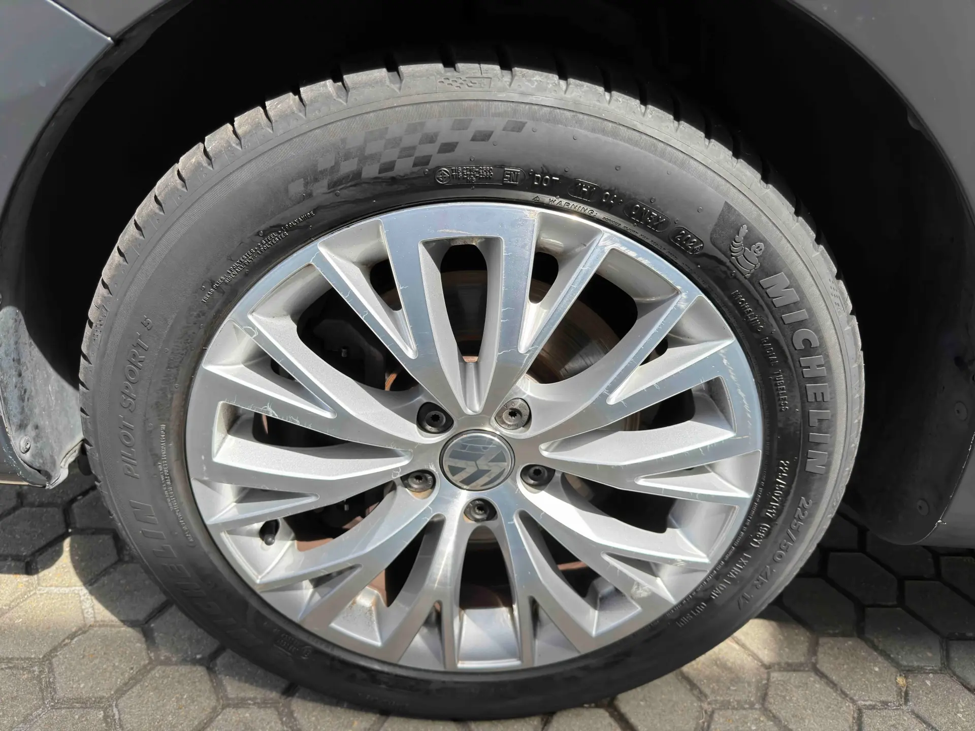 Volkswagen Sharan 2.0 TDI Blue Highline 9