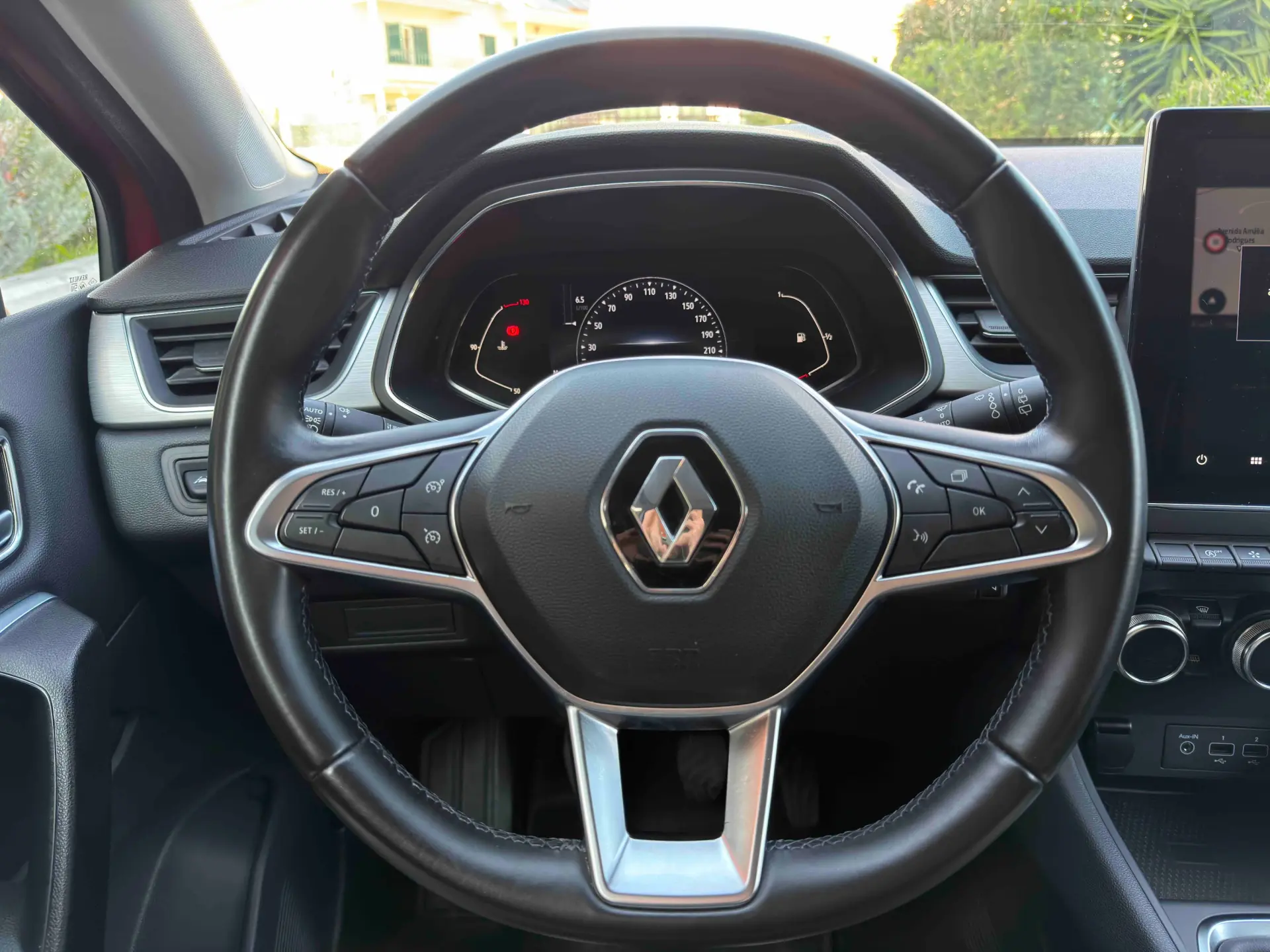 Renault Captur 1.0 TCe Exclusive 36