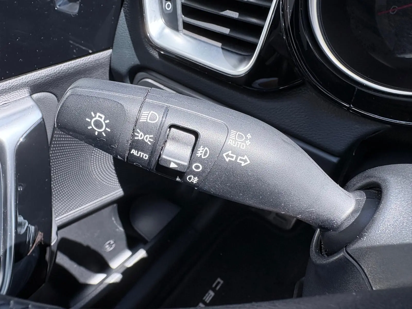Kia Ceed SW 1.4 T-GDI Drive+SRF 7DCT 41